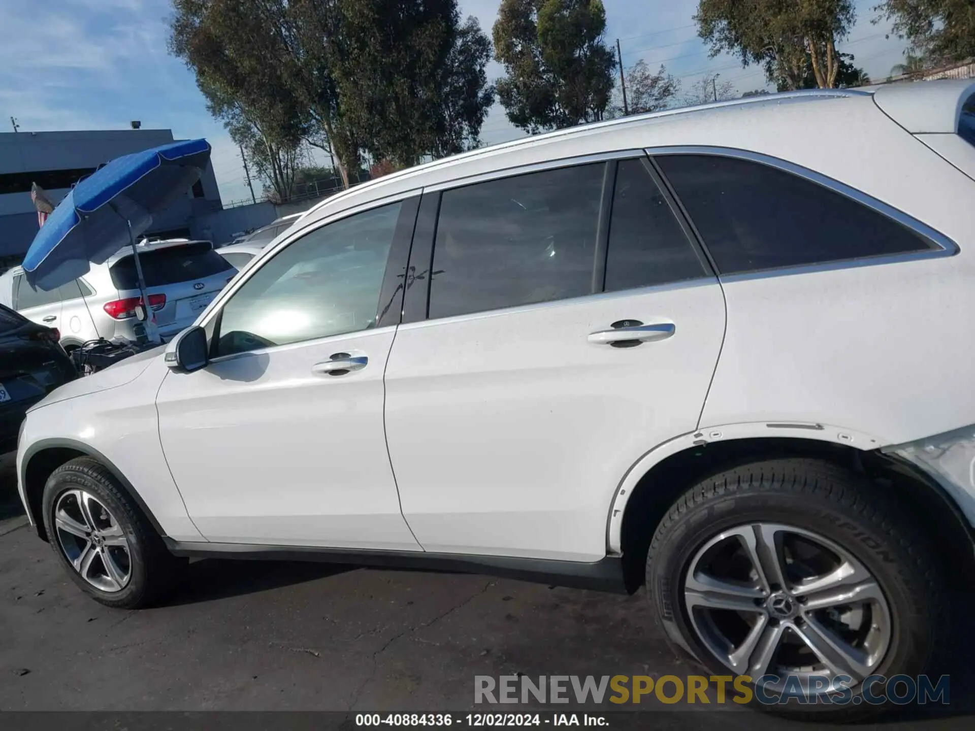 15 fotografías del automóvil dañado W1N0G8DB1NV374903 MERCEDES-BENZ GLC 300 2022