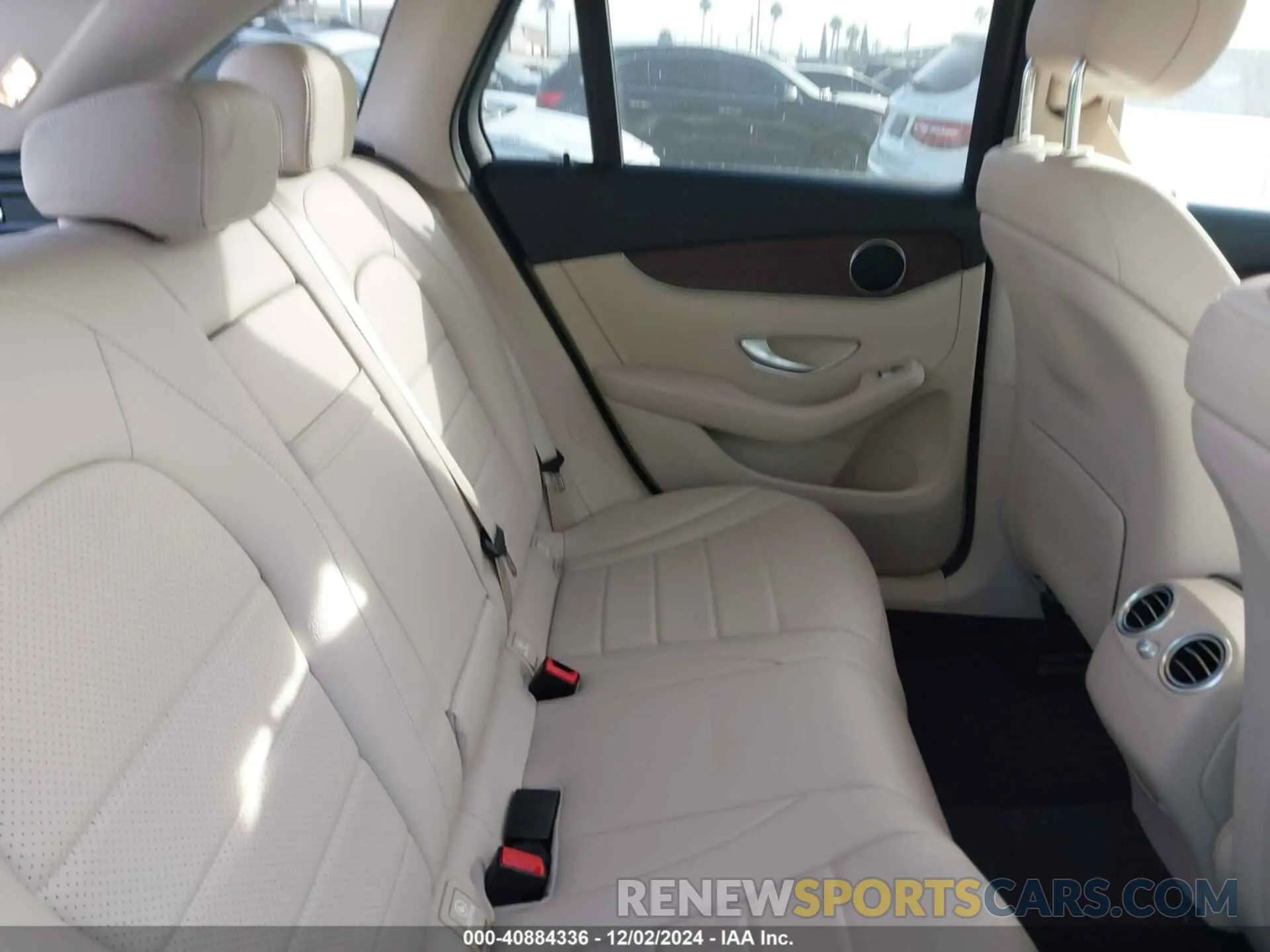 8 fotografías del automóvil dañado W1N0G8DB1NV374903 MERCEDES-BENZ GLC 300 2022