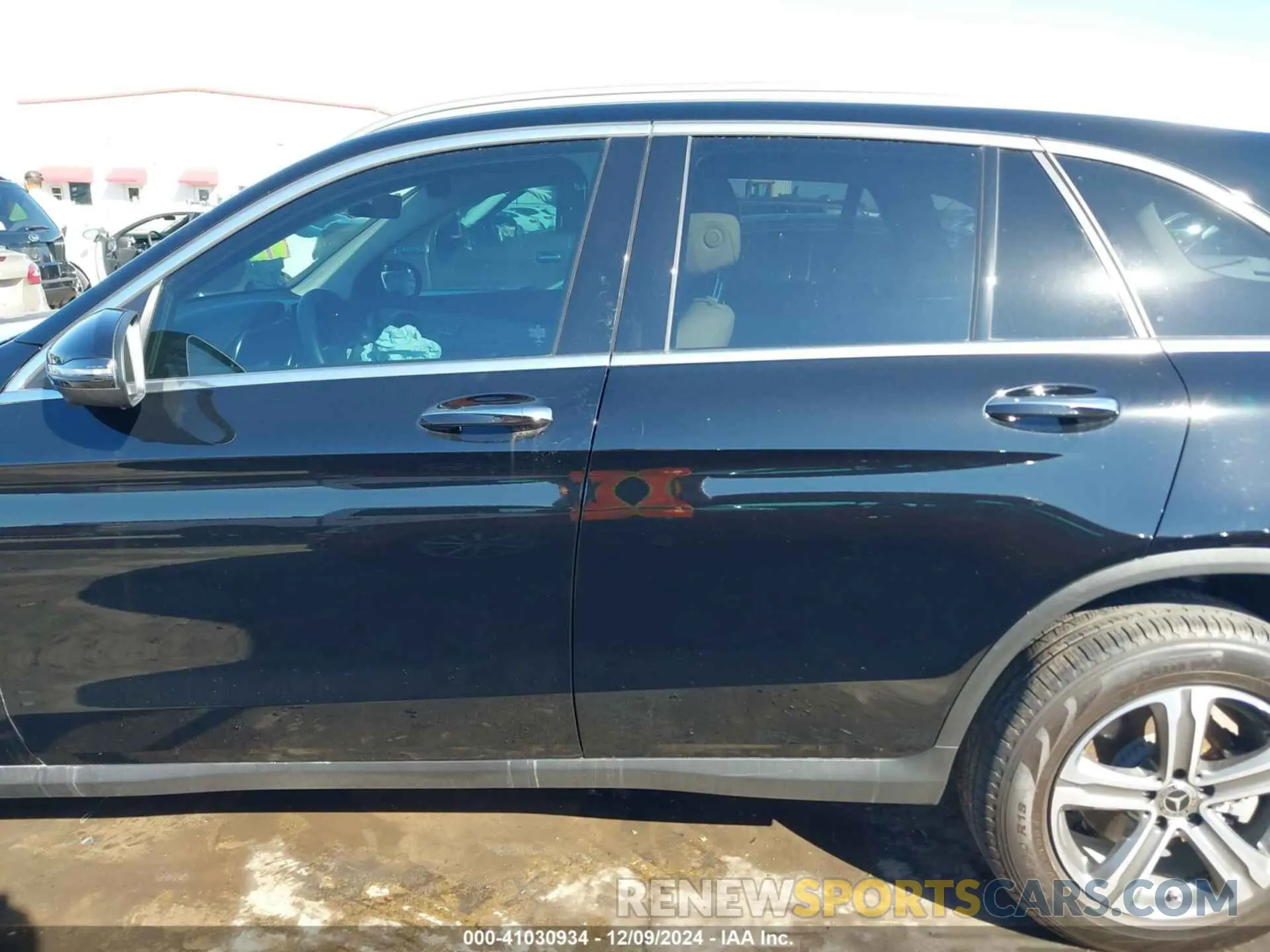 14 fotografías del automóvil dañado W1N0G8DB1NV397260 MERCEDES-BENZ GLC 300 2022