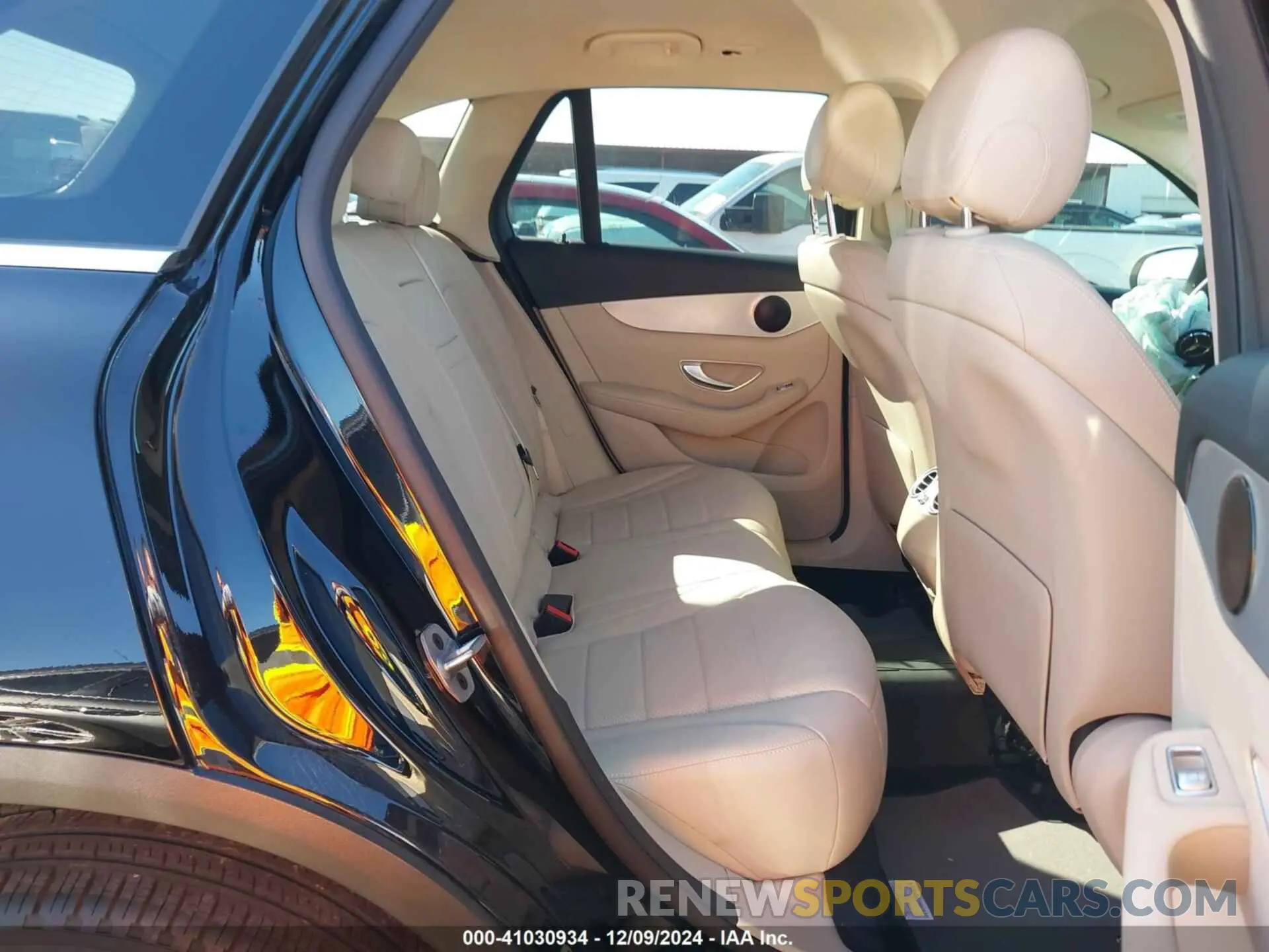 8 fotografías del automóvil dañado W1N0G8DB1NV397260 MERCEDES-BENZ GLC 300 2022