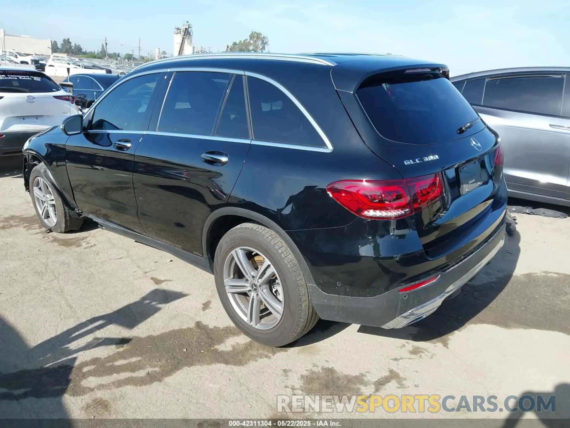 3 fotografías del automóvil dañado W1N0G8DB2NV399762 MERCEDES-BENZ GLC 300 2022