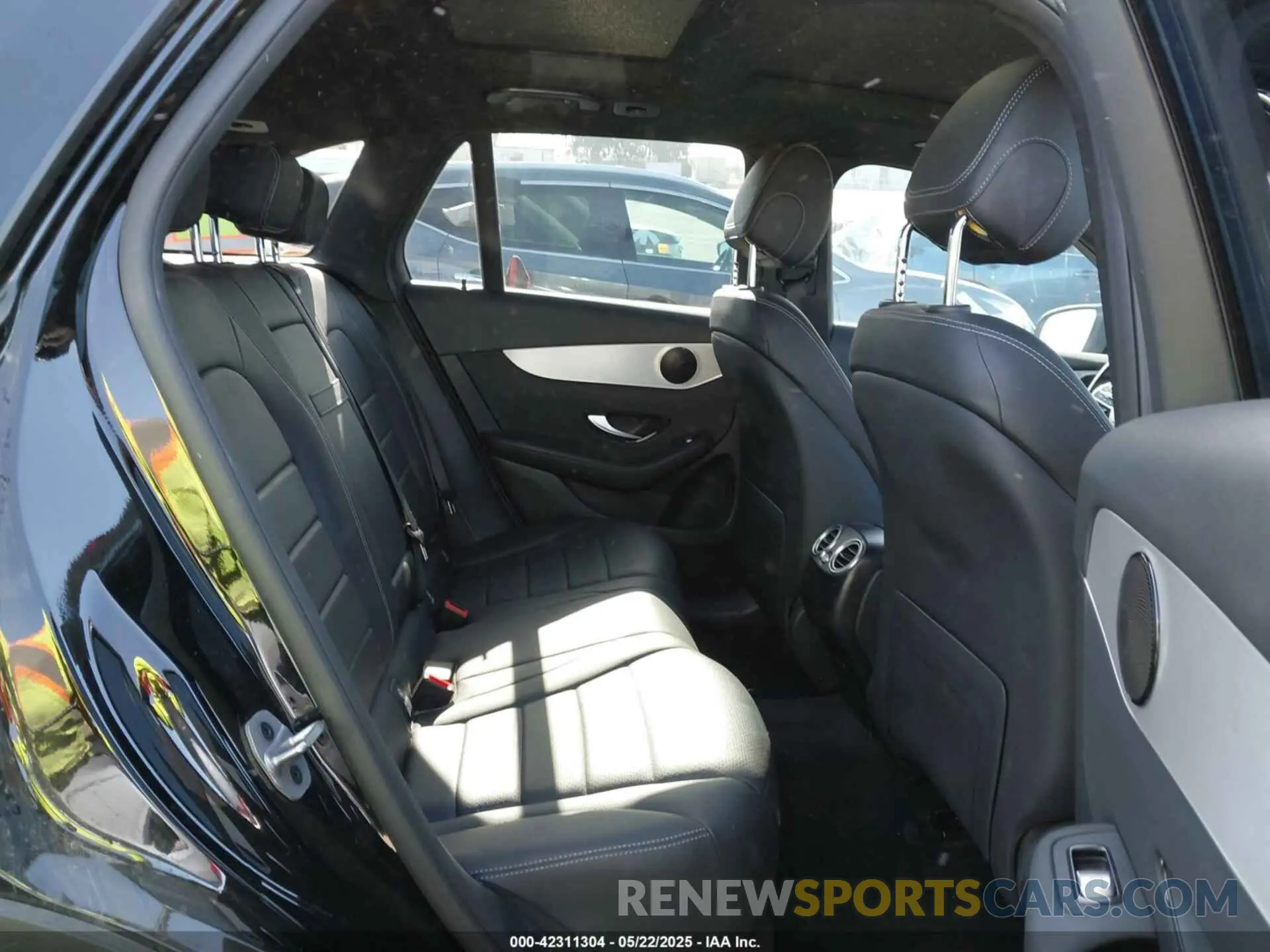 8 fotografías del automóvil dañado W1N0G8DB2NV399762 MERCEDES-BENZ GLC 300 2022