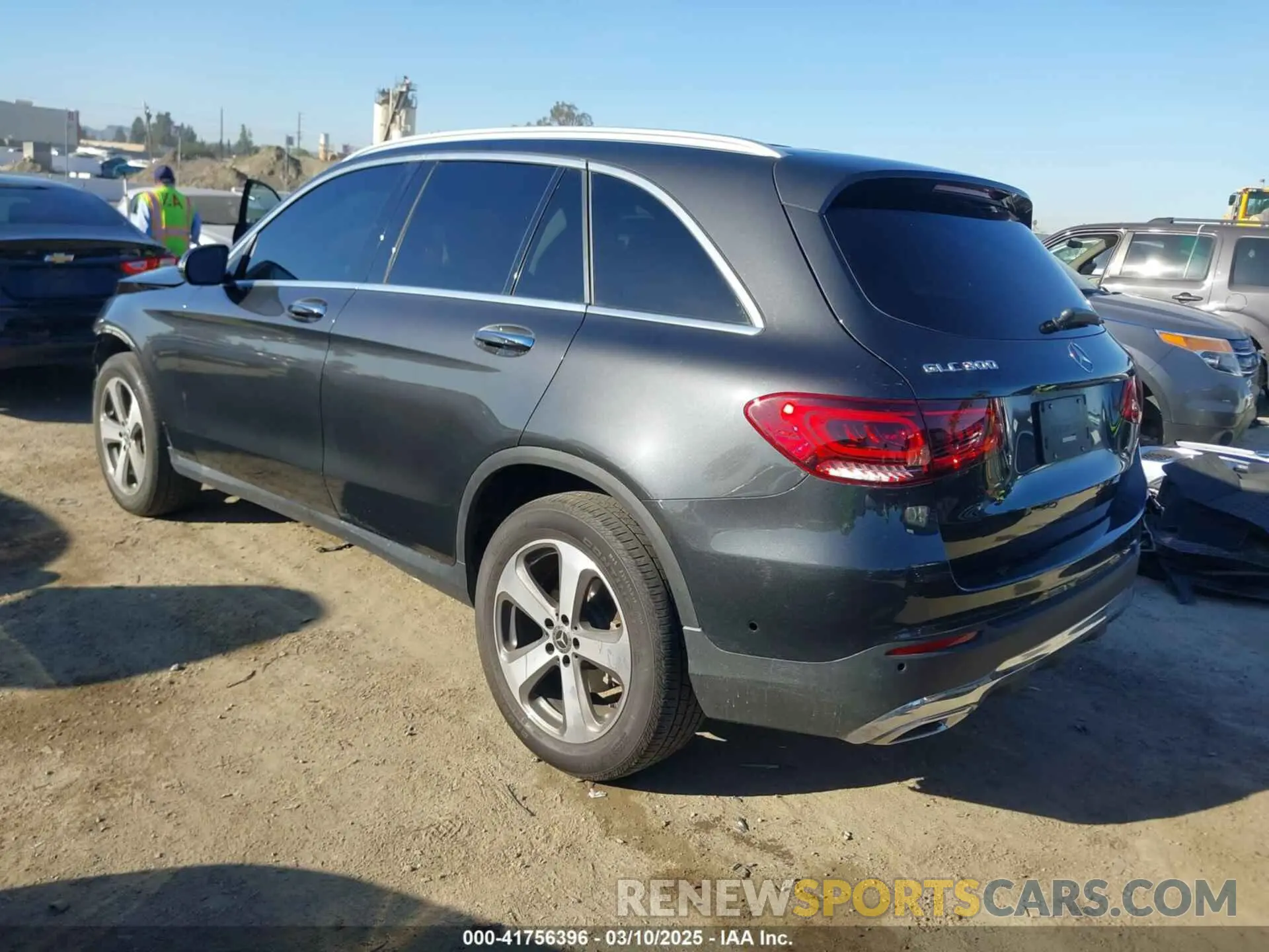 3 fotografías del automóvil dañado W1N0G8DB4NG054477 MERCEDES-BENZ GLC 300 2022