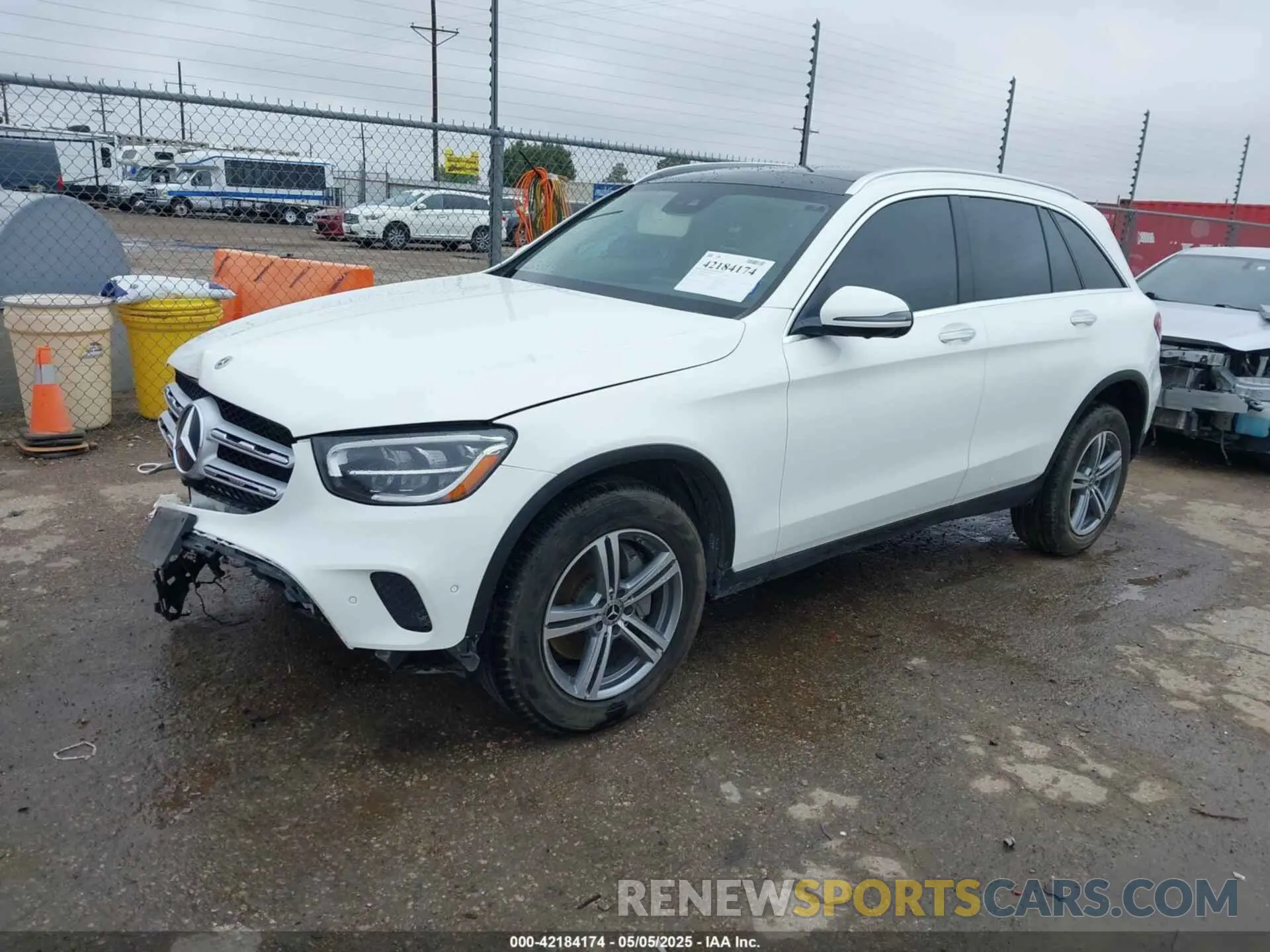 2 fotografías del automóvil dañado W1N0G8DB4NV394935 MERCEDES-BENZ GLC 300 2022
