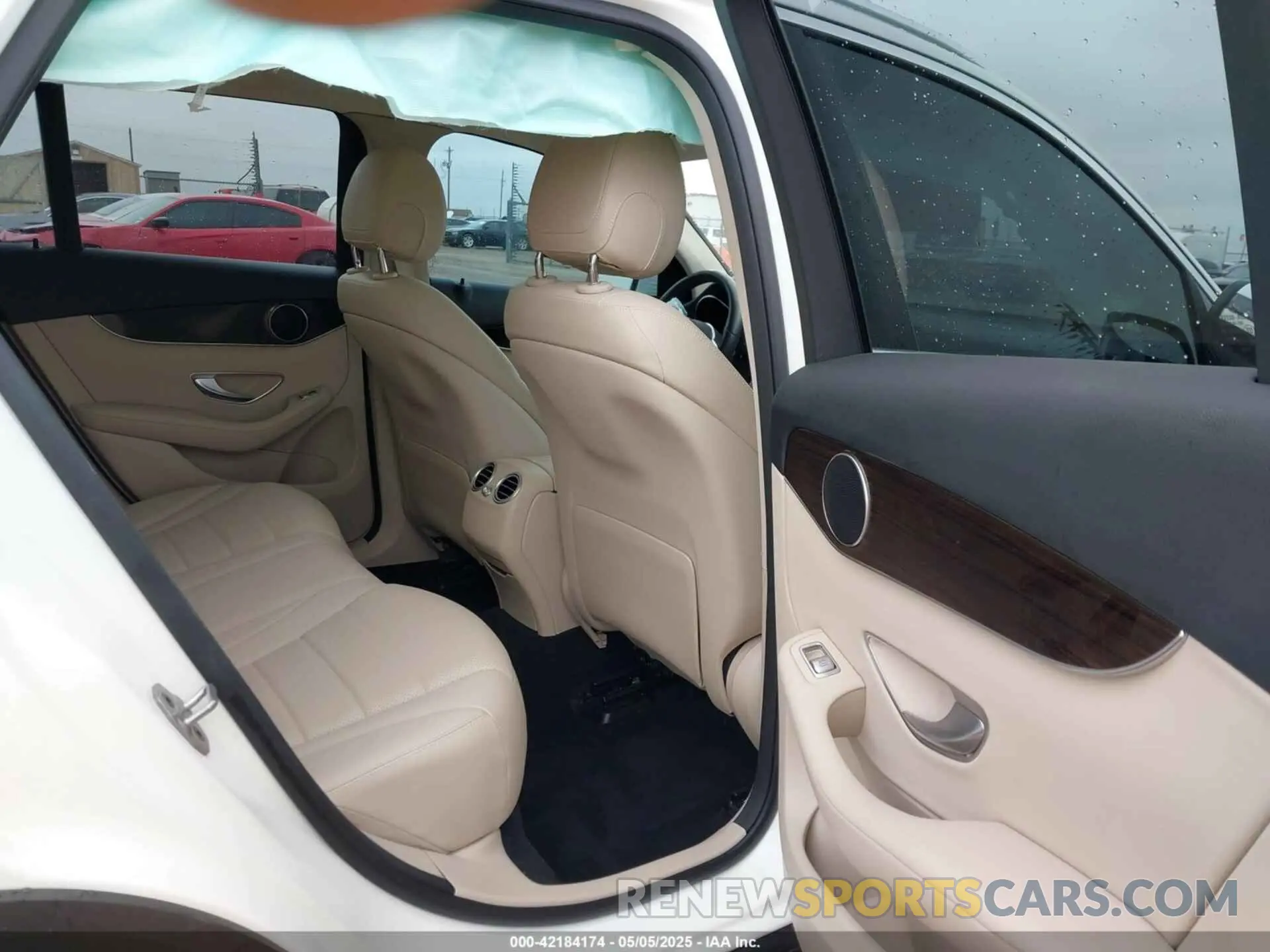8 fotografías del automóvil dañado W1N0G8DB4NV394935 MERCEDES-BENZ GLC 300 2022