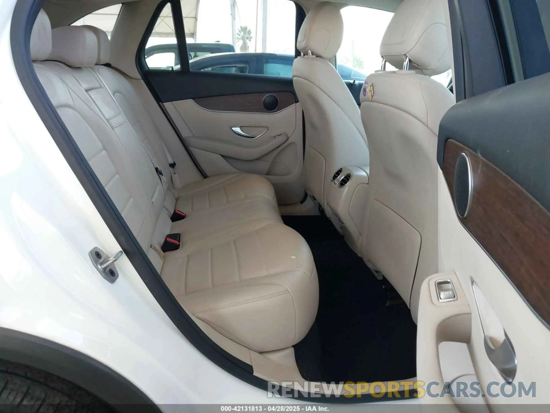 8 fotografías del automóvil dañado W1N0G8DB5NV390201 MERCEDES-BENZ GLC 300 2022