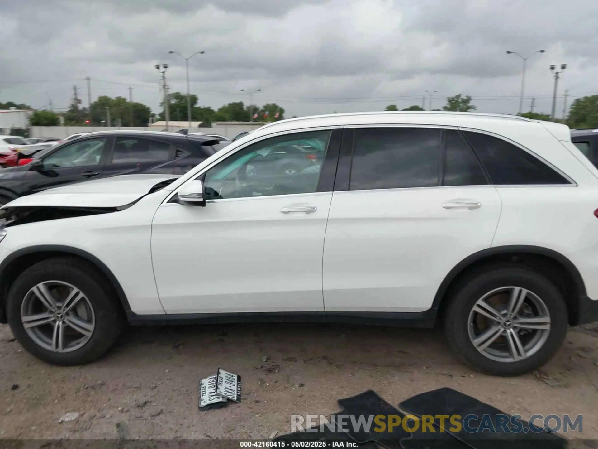 14 fotografías del automóvil dañado W1N0G8DB6NG056621 MERCEDES-BENZ GLC 300 2022