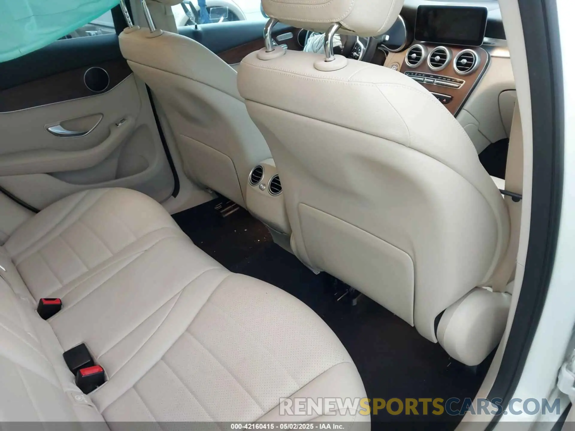 8 fotografías del automóvil dañado W1N0G8DB6NG056621 MERCEDES-BENZ GLC 300 2022
