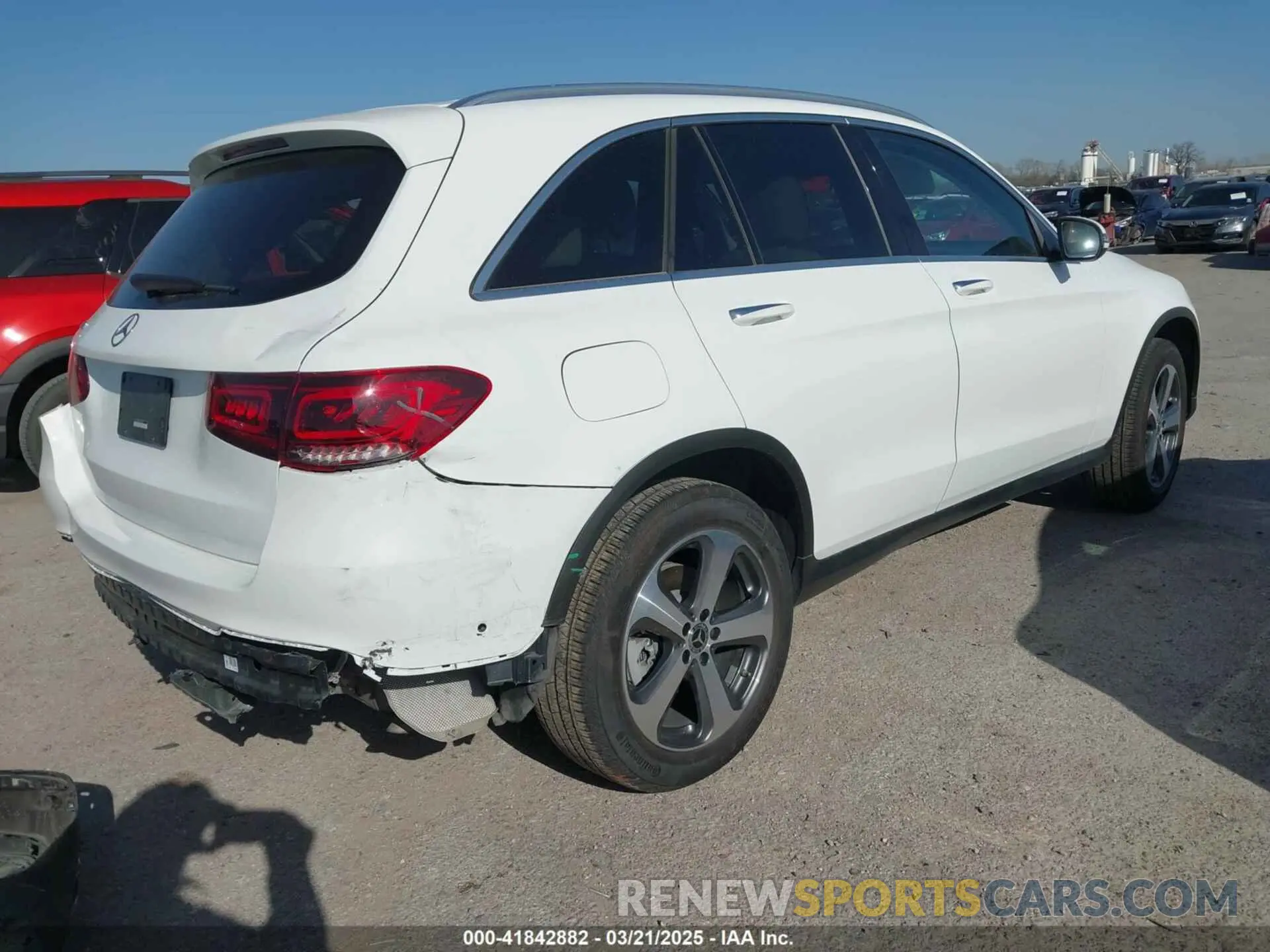 4 fotografías del automóvil dañado W1N0G8DB7NG106295 MERCEDES-BENZ GLC 300 2022