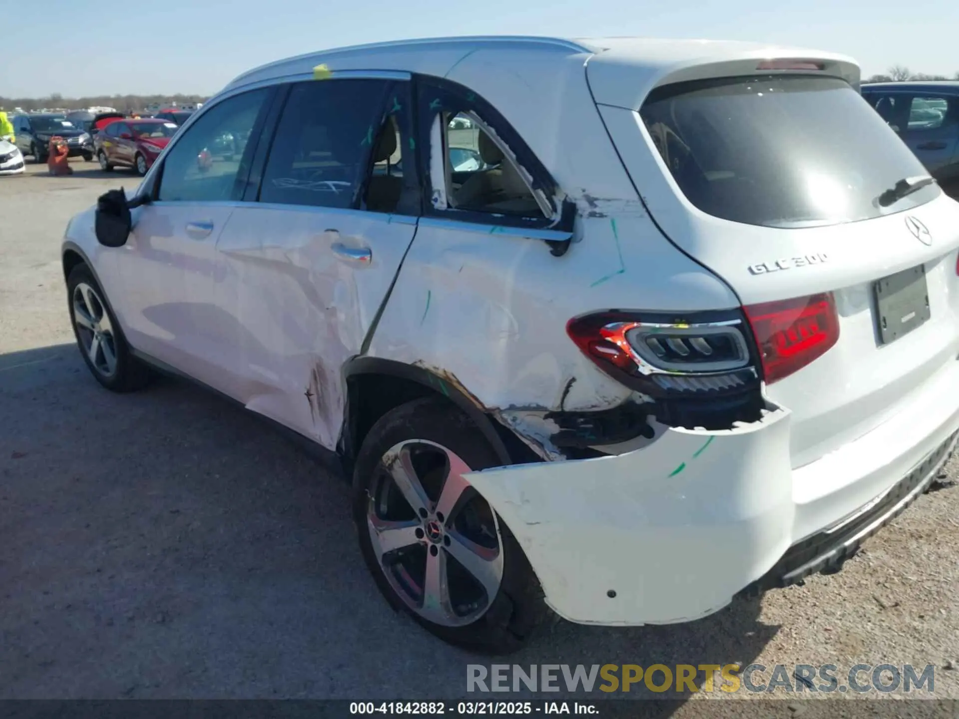 6 fotografías del automóvil dañado W1N0G8DB7NG106295 MERCEDES-BENZ GLC 300 2022