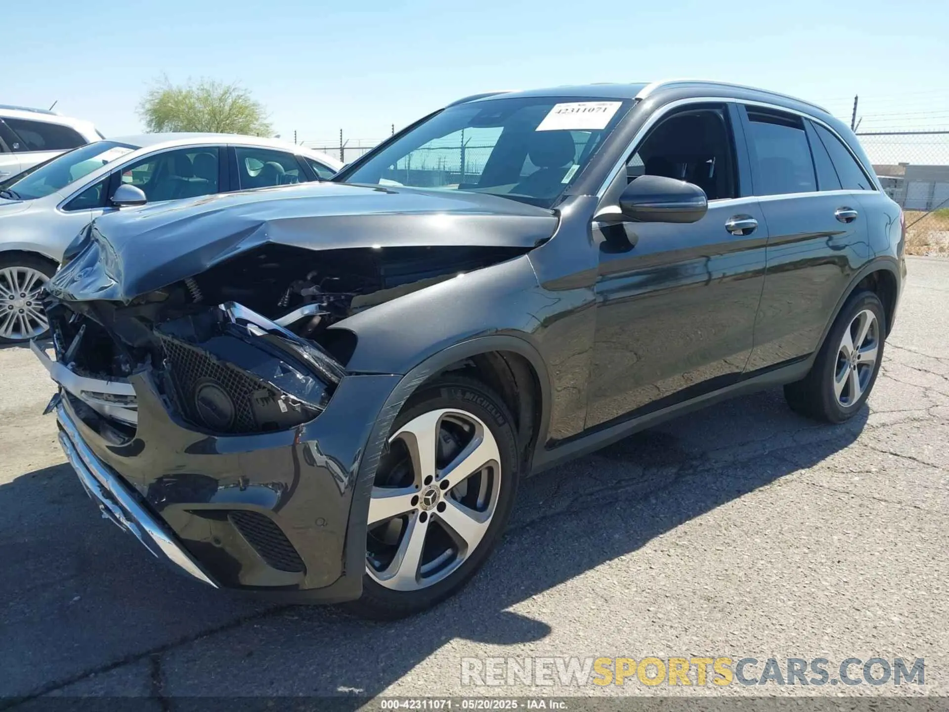 2 fotografías del automóvil dañado W1N0G8DB7NG112565 MERCEDES-BENZ GLC 300 2022