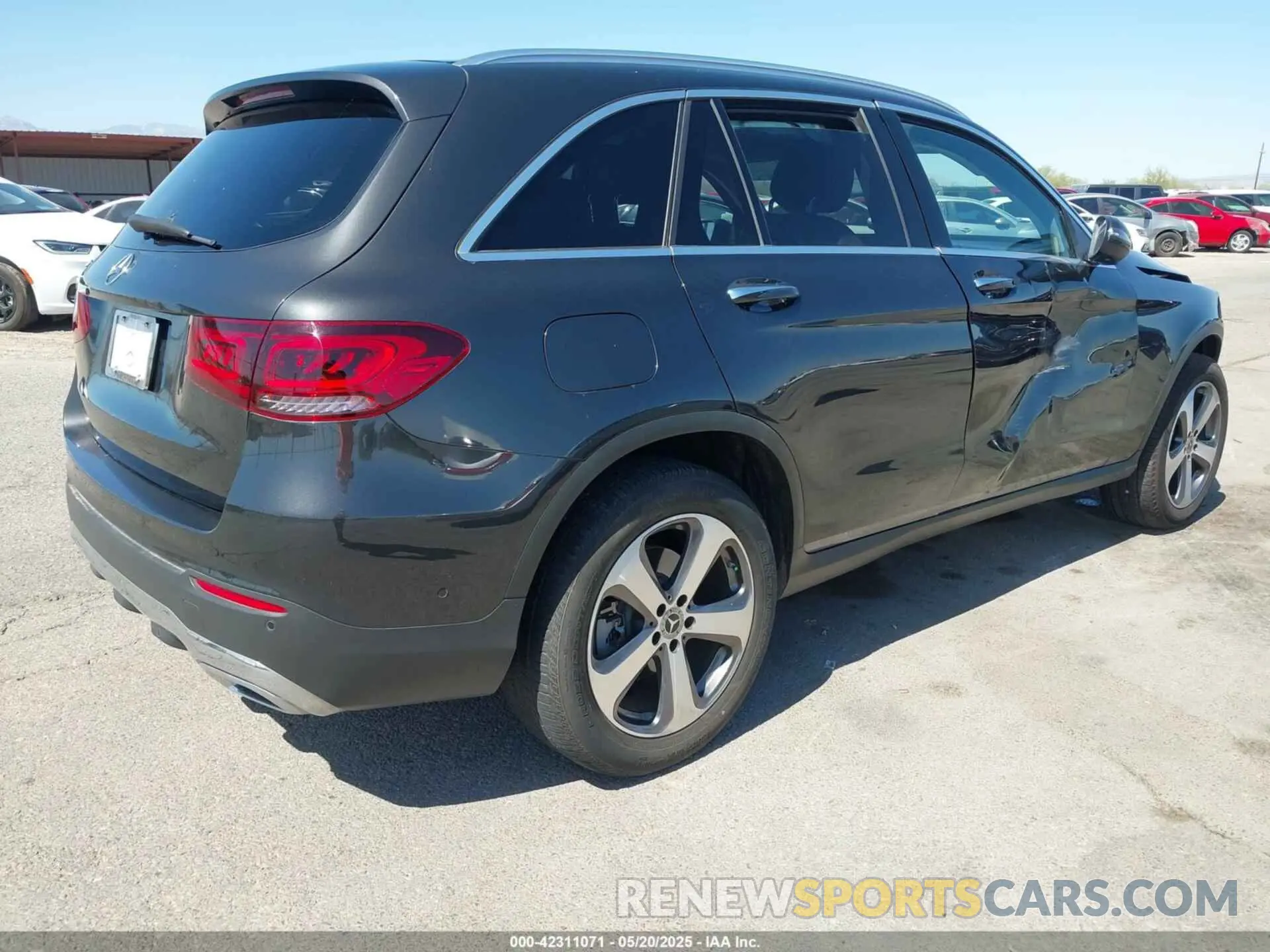 4 fotografías del automóvil dañado W1N0G8DB7NG112565 MERCEDES-BENZ GLC 300 2022