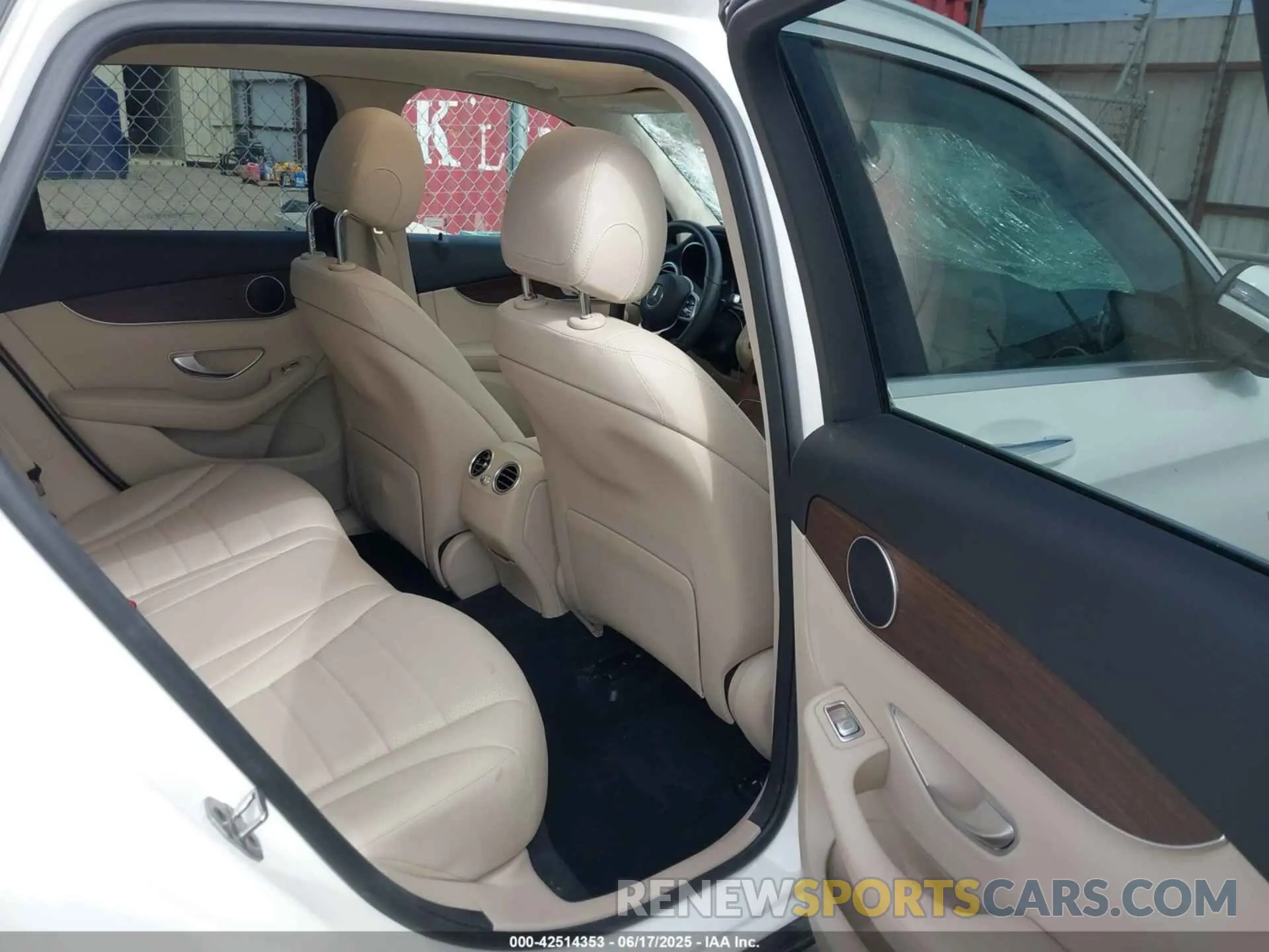 8 fotografías del automóvil dañado W1N0G8DB7NV344160 MERCEDES-BENZ GLC 300 2022