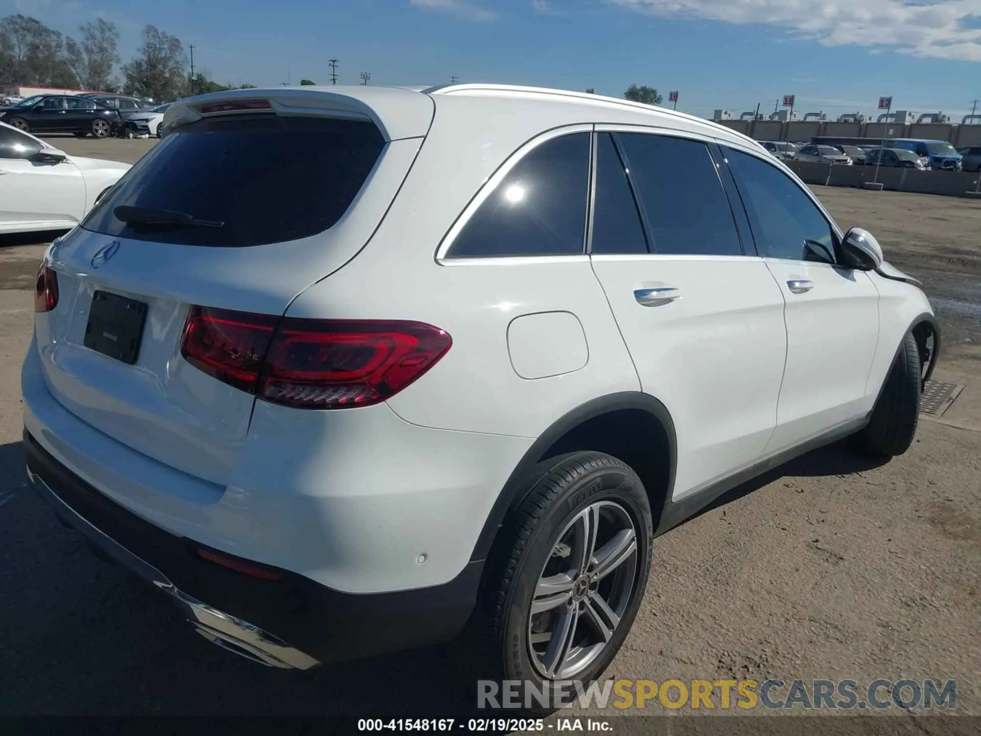 4 fotografías del automóvil dañado W1N0G8DB7NV367745 MERCEDES-BENZ GLC 300 2022