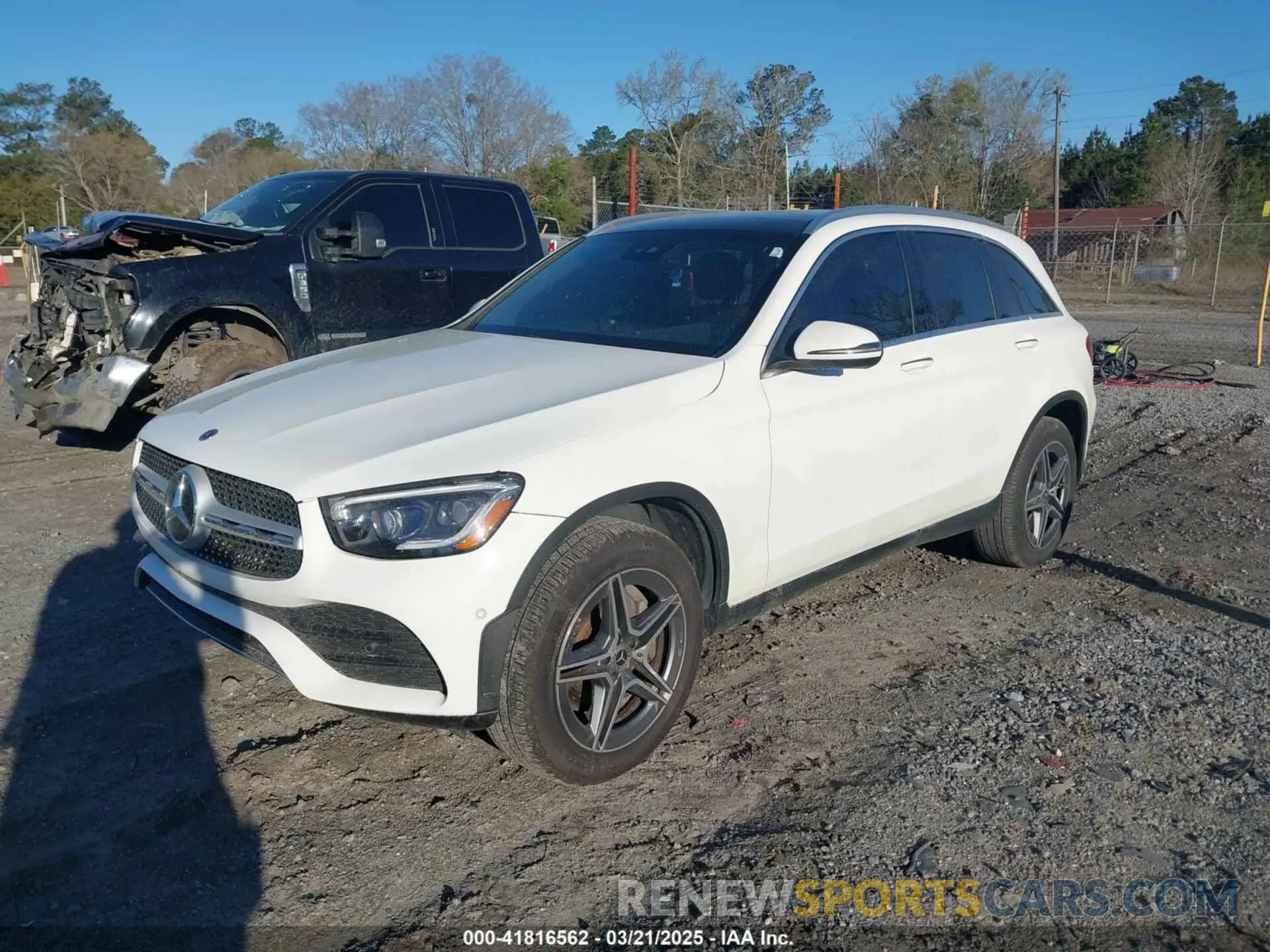 2 fotografías del automóvil dañado W1N0G8DB9NG020664 MERCEDES-BENZ GLC 300 2022