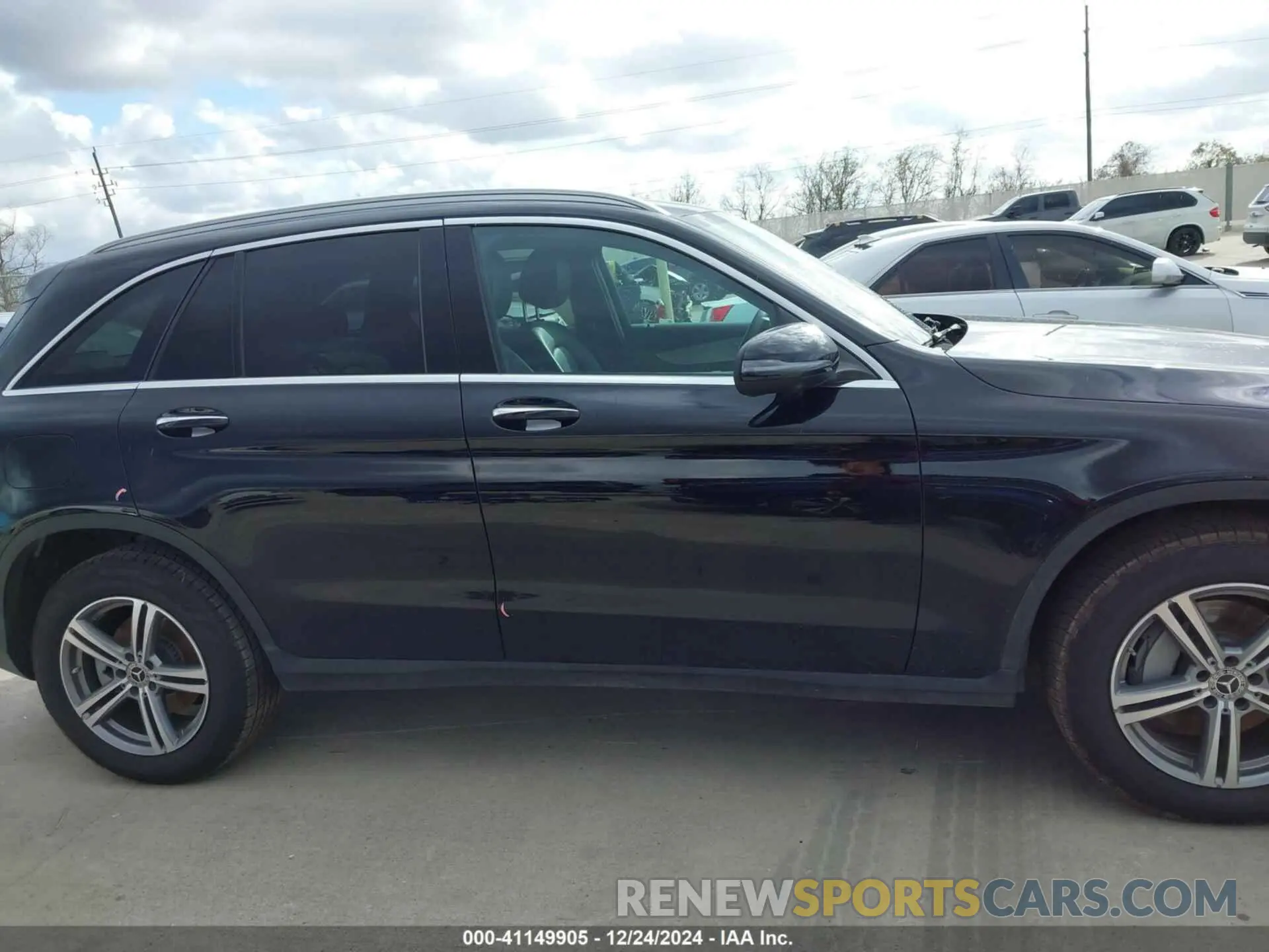 13 fotografías del automóvil dañado W1N0G8DB9NV328641 MERCEDES-BENZ GLC 300 2022
