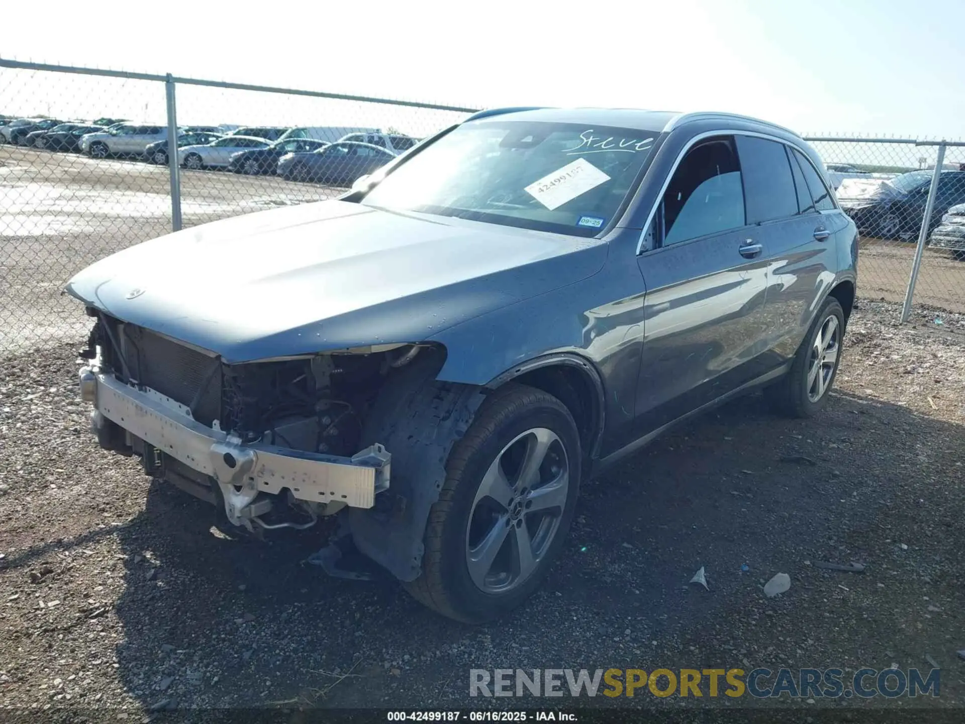 2 fotografías del automóvil dañado W1N0G8DB9NV331605 MERCEDES-BENZ GLC 300 2022