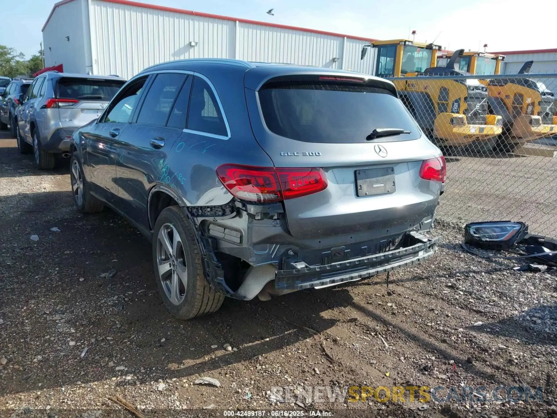 3 fotografías del automóvil dañado W1N0G8DB9NV331605 MERCEDES-BENZ GLC 300 2022