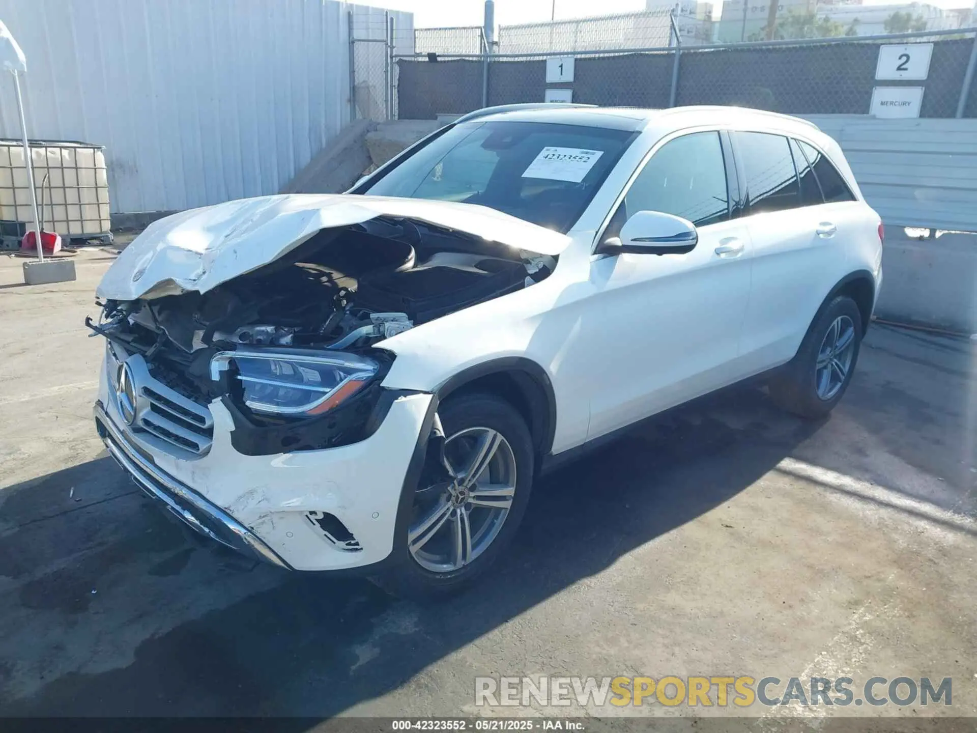 2 fotografías del automóvil dañado W1N0G8DB9NV398267 MERCEDES-BENZ GLC 300 2022
