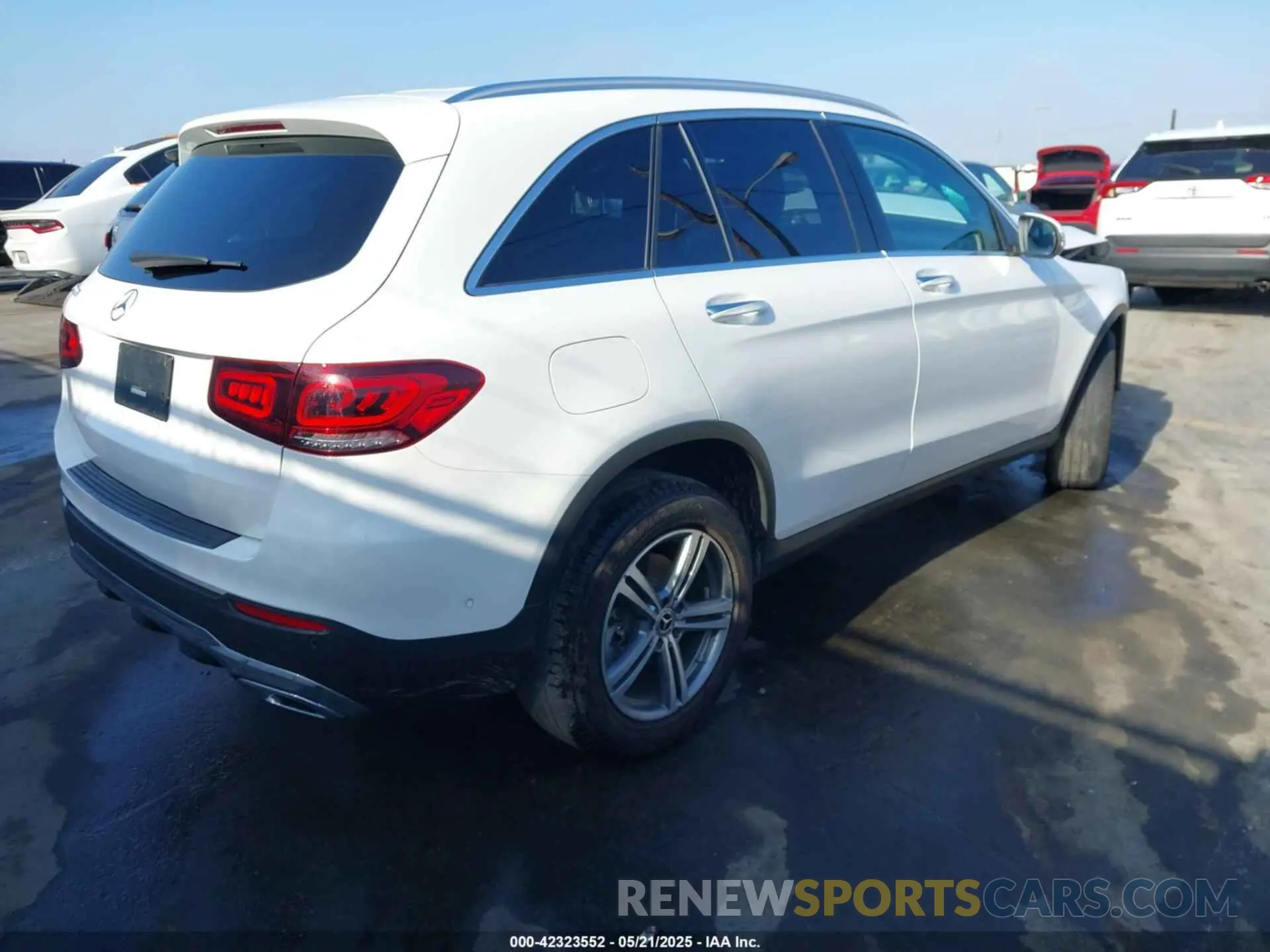 4 fotografías del automóvil dañado W1N0G8DB9NV398267 MERCEDES-BENZ GLC 300 2022