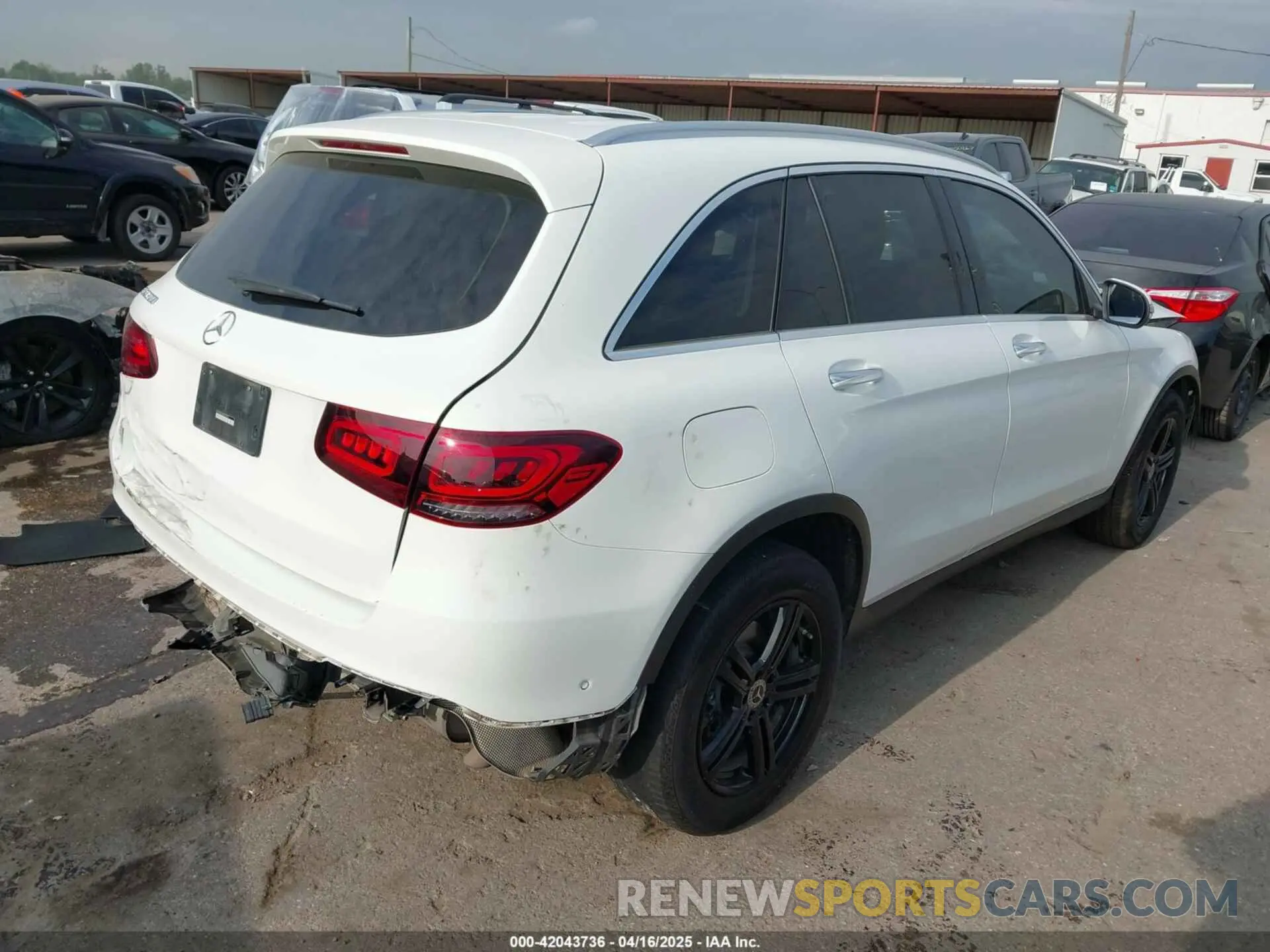 4 fotografías del automóvil dañado W1N0G8DBXNG032757 MERCEDES-BENZ GLC 300 2022