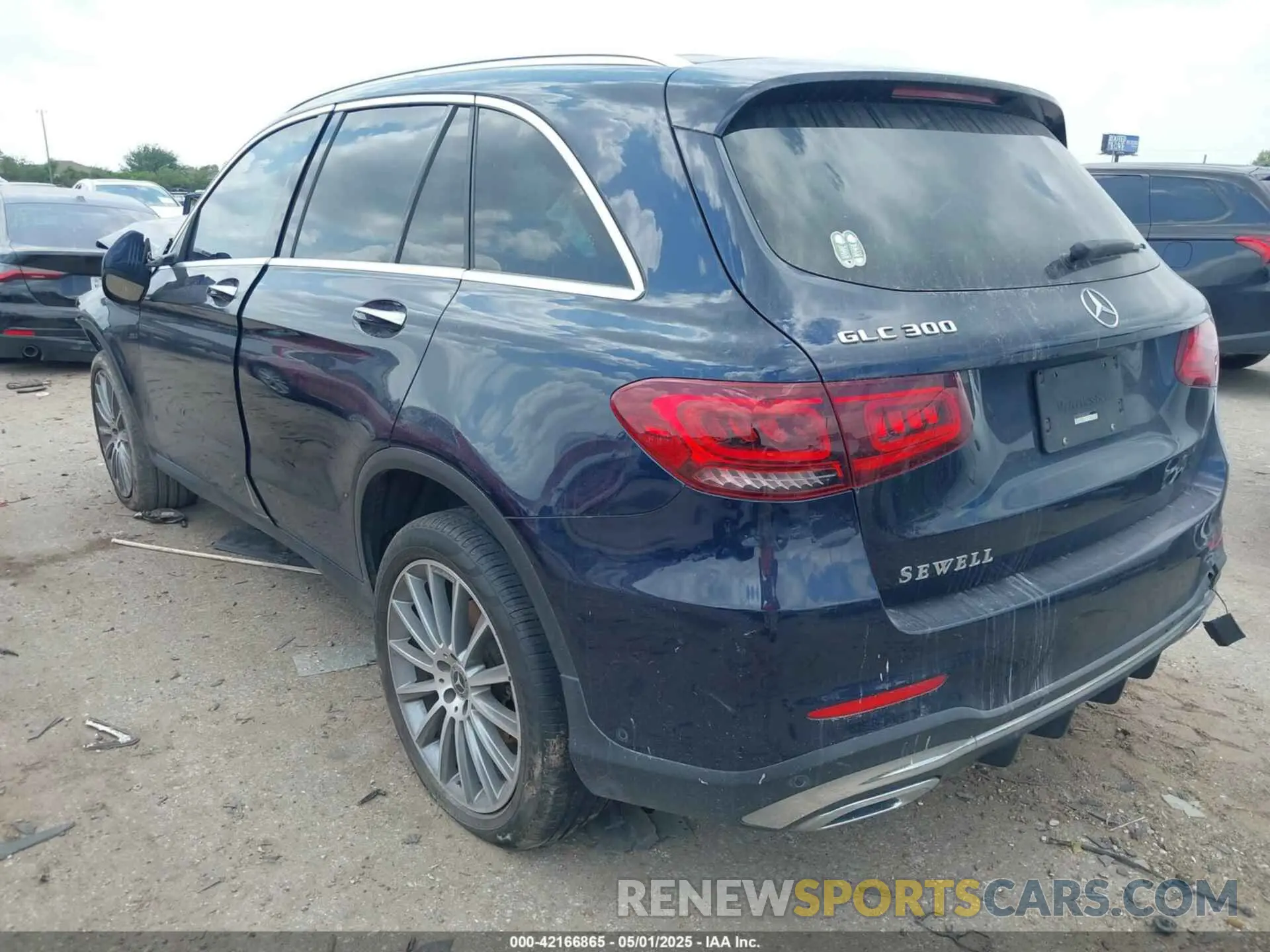 3 fotografías del automóvil dañado W1N0G8DBXNG074877 MERCEDES-BENZ GLC 300 2022