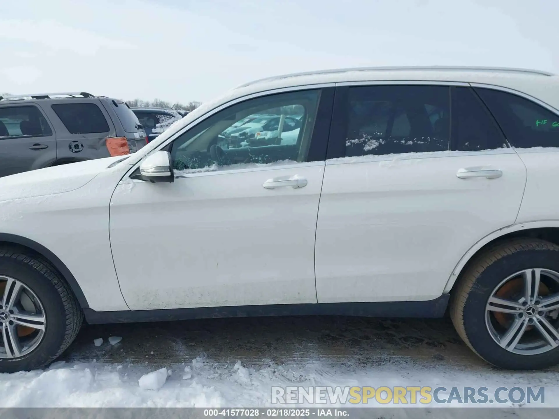15 fotografías del automóvil dañado W1N0G8EB0NV400213 MERCEDES-BENZ GLC 300 2022