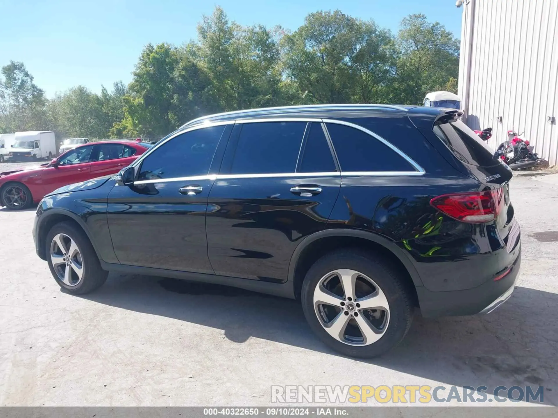 14 fotografías del automóvil dañado W1N0G8EB1NG116027 MERCEDES-BENZ GLC 300 2022