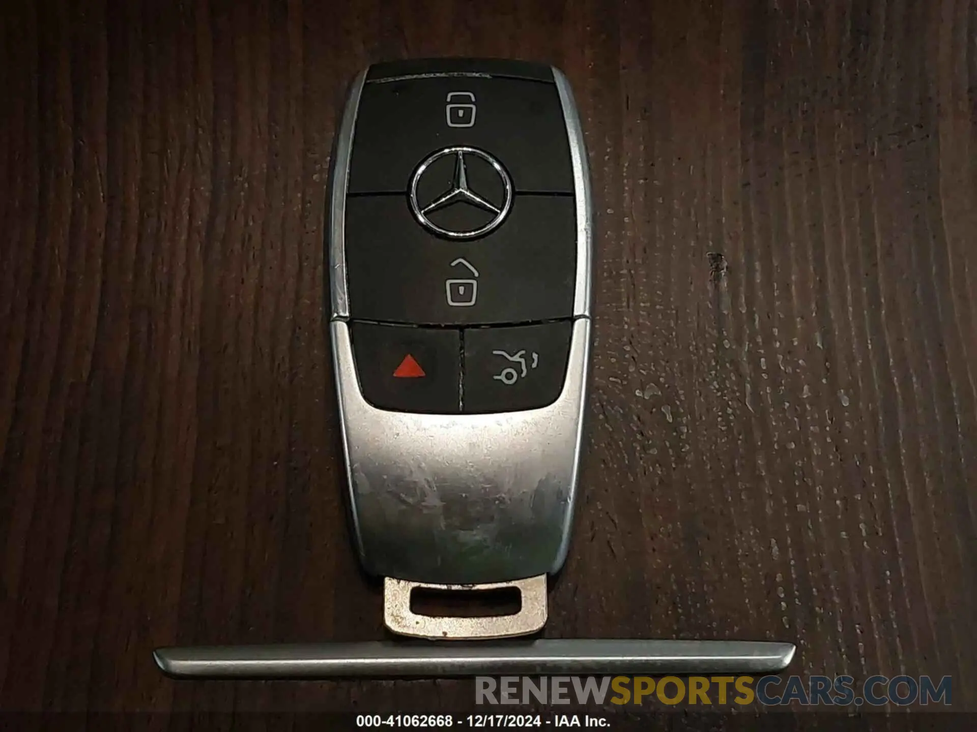 11 fotografías del automóvil dañado W1N0G8EB1NV327465 MERCEDES-BENZ GLC 300 2022