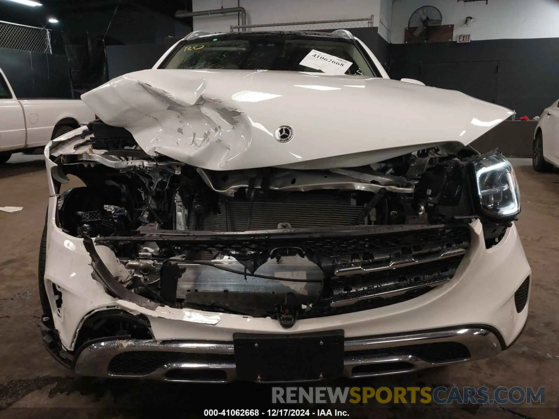 12 fotografías del automóvil dañado W1N0G8EB1NV327465 MERCEDES-BENZ GLC 300 2022