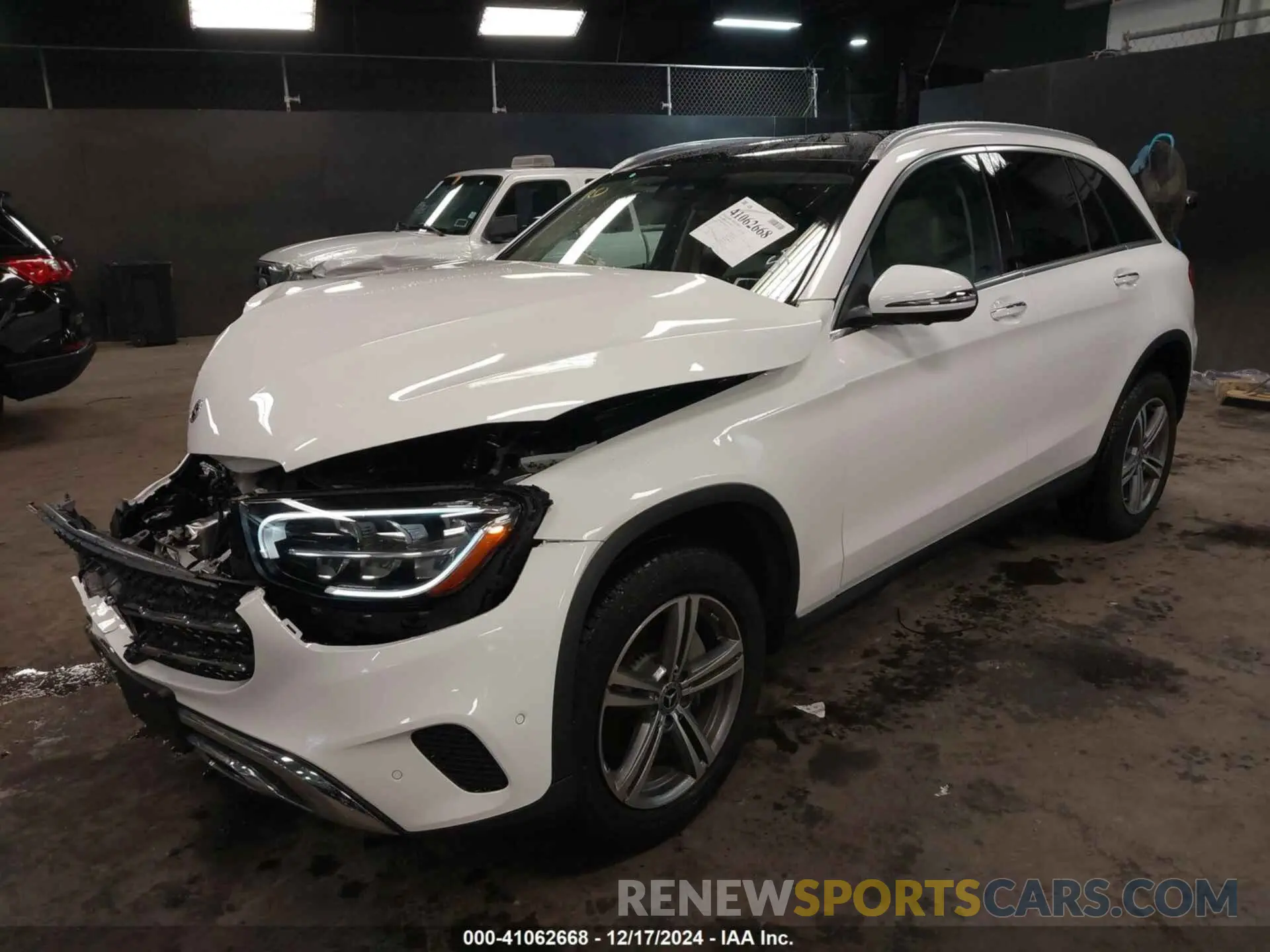 2 fotografías del automóvil dañado W1N0G8EB1NV327465 MERCEDES-BENZ GLC 300 2022