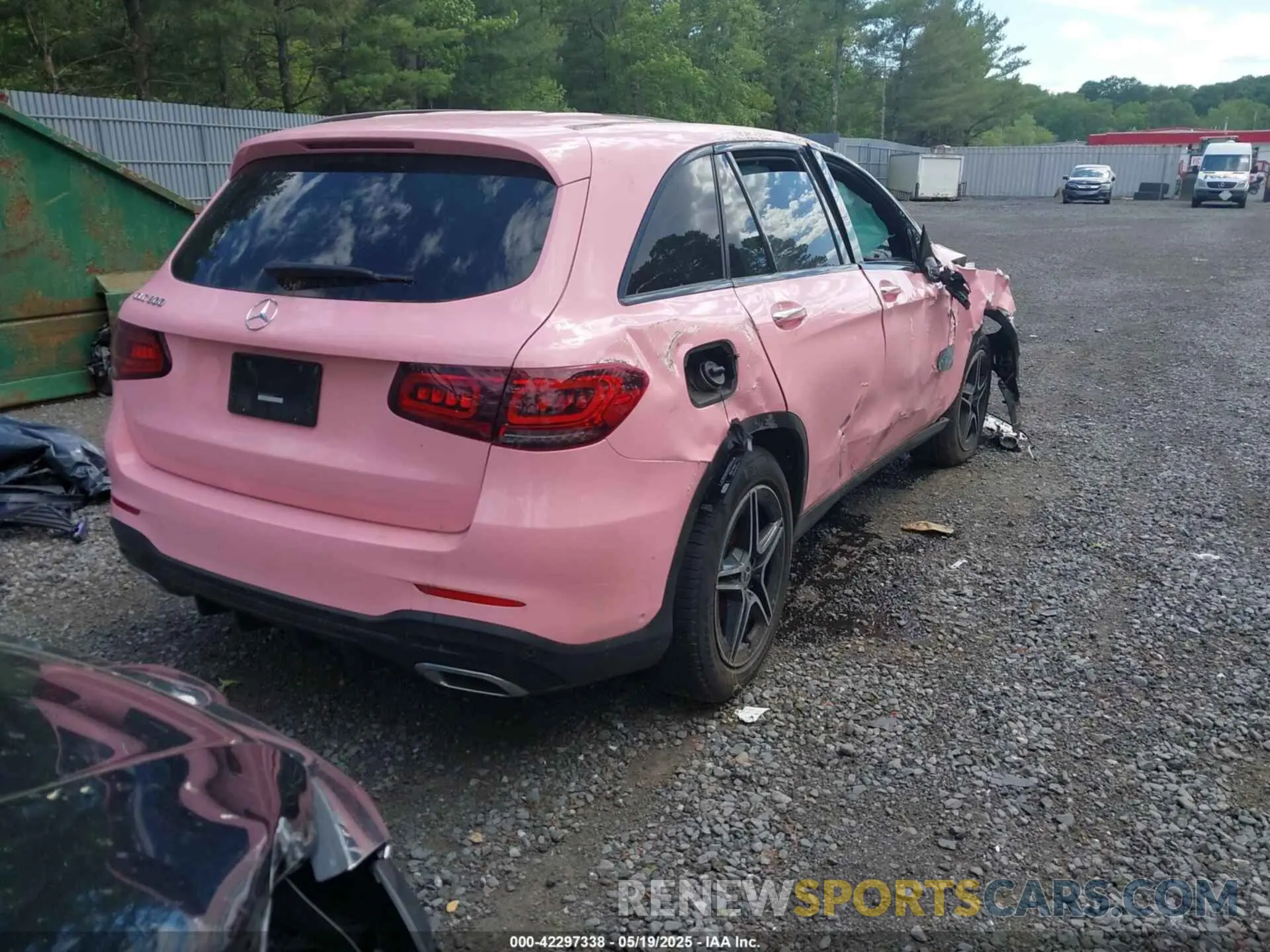 4 fotografías del automóvil dañado W1N0G8EB3NV381527 MERCEDES-BENZ GLC 300 2022