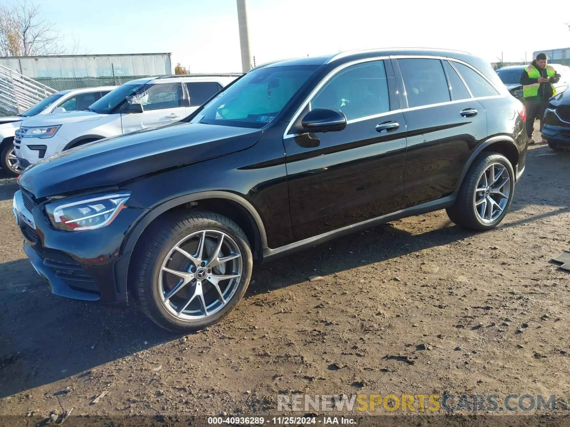 2 fotografías del automóvil dañado W1N0G8EB4NG119309 MERCEDES-BENZ GLC 300 2022