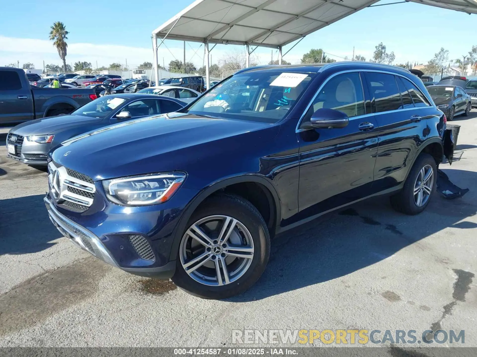 2 fotografías del automóvil dañado W1N0G8EB5NG111669 MERCEDES-BENZ GLC 300 2022