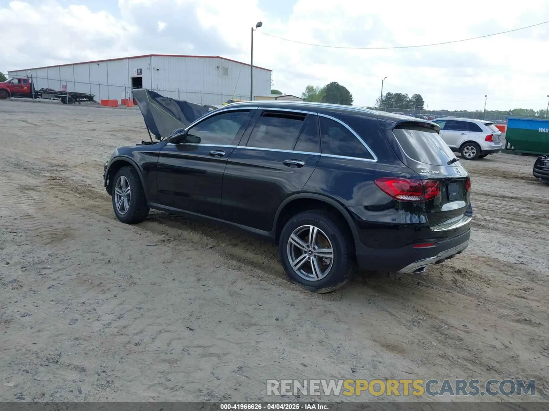 3 fotografías del automóvil dañado W1N0G8EB5NV353664 MERCEDES-BENZ GLC 300 2022