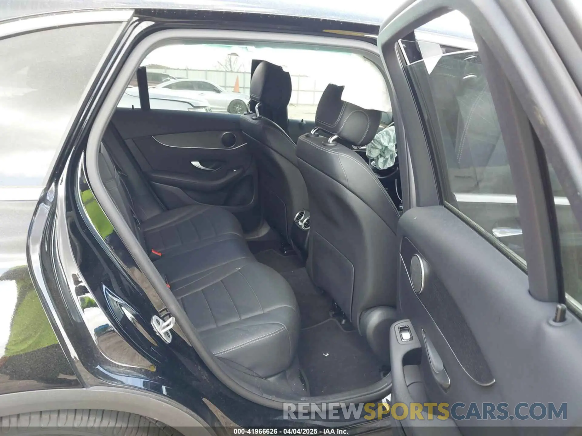 8 fotografías del automóvil dañado W1N0G8EB5NV353664 MERCEDES-BENZ GLC 300 2022