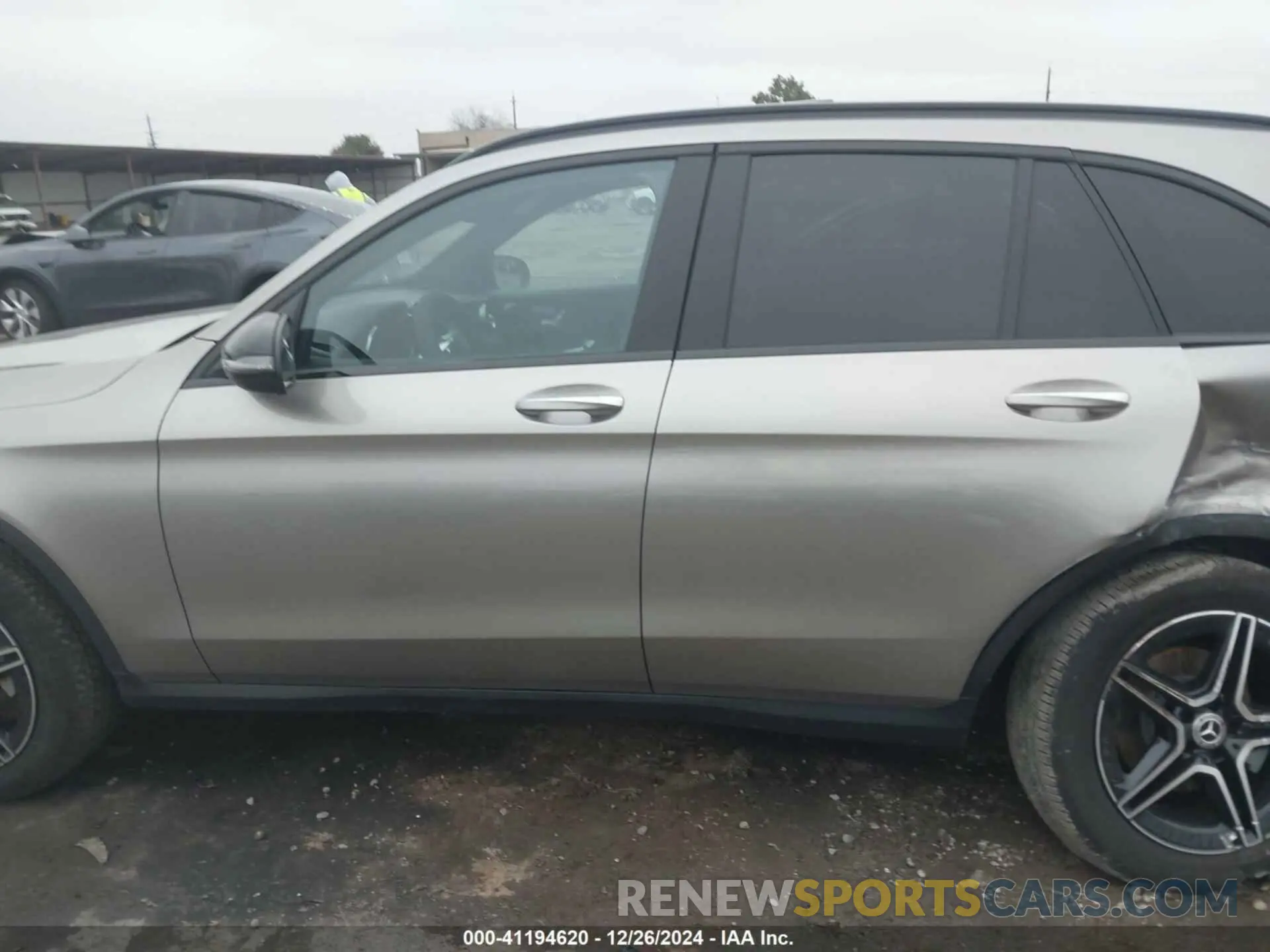 14 fotografías del automóvil dañado W1N0G8EB6NG071179 MERCEDES-BENZ GLC 300 2022