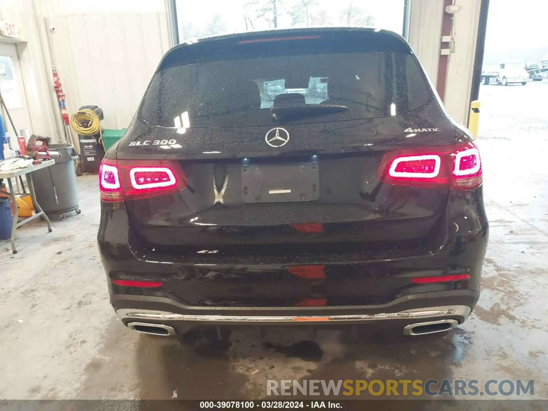 16 fotografías del automóvil dañado W1N0G8EB6NG096762 MERCEDES-BENZ GLC 300 2022