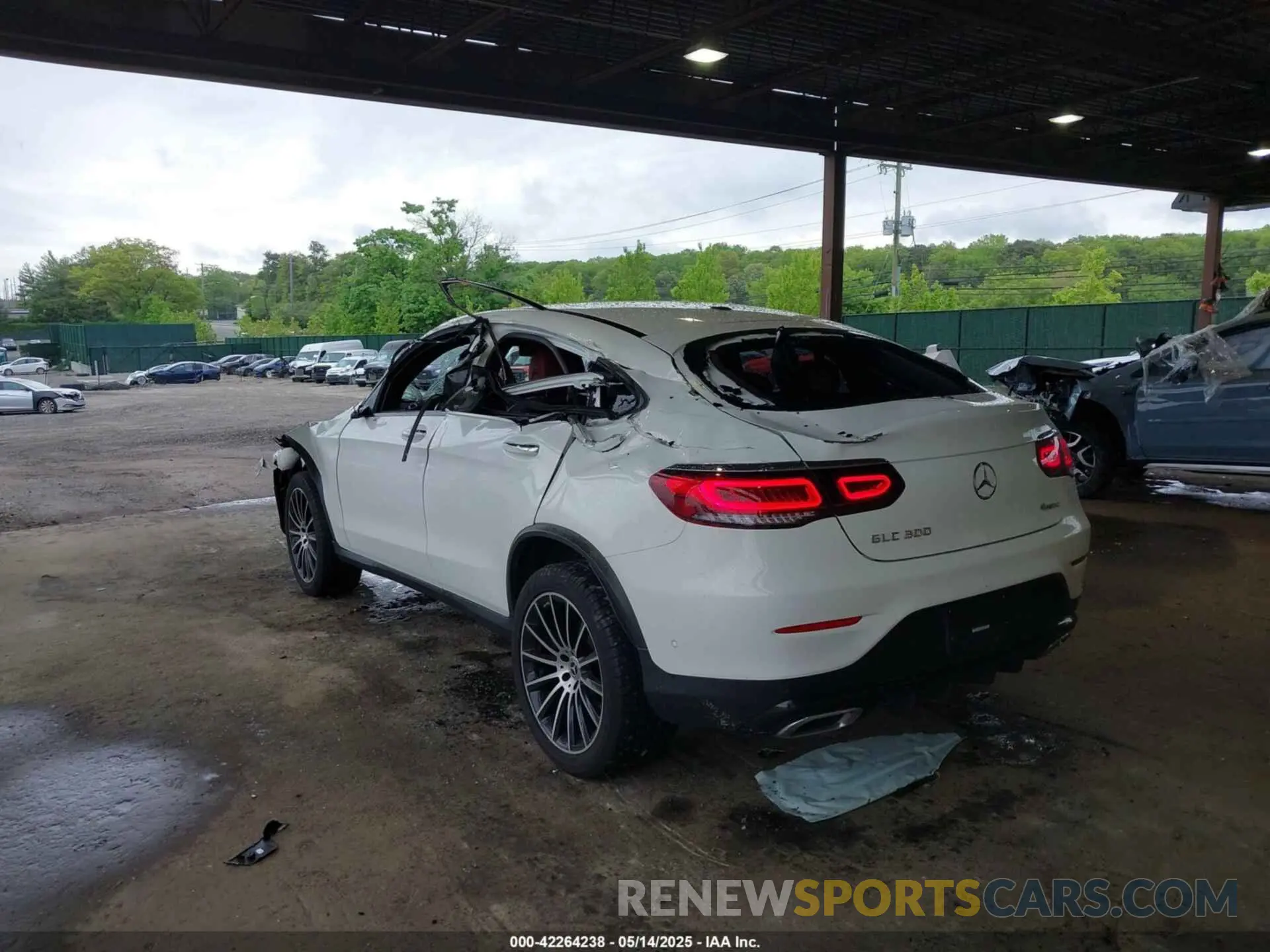 3 fotografías del automóvil dañado W1N0J8EB9NG102183 MERCEDES-BENZ GLC 300 2022