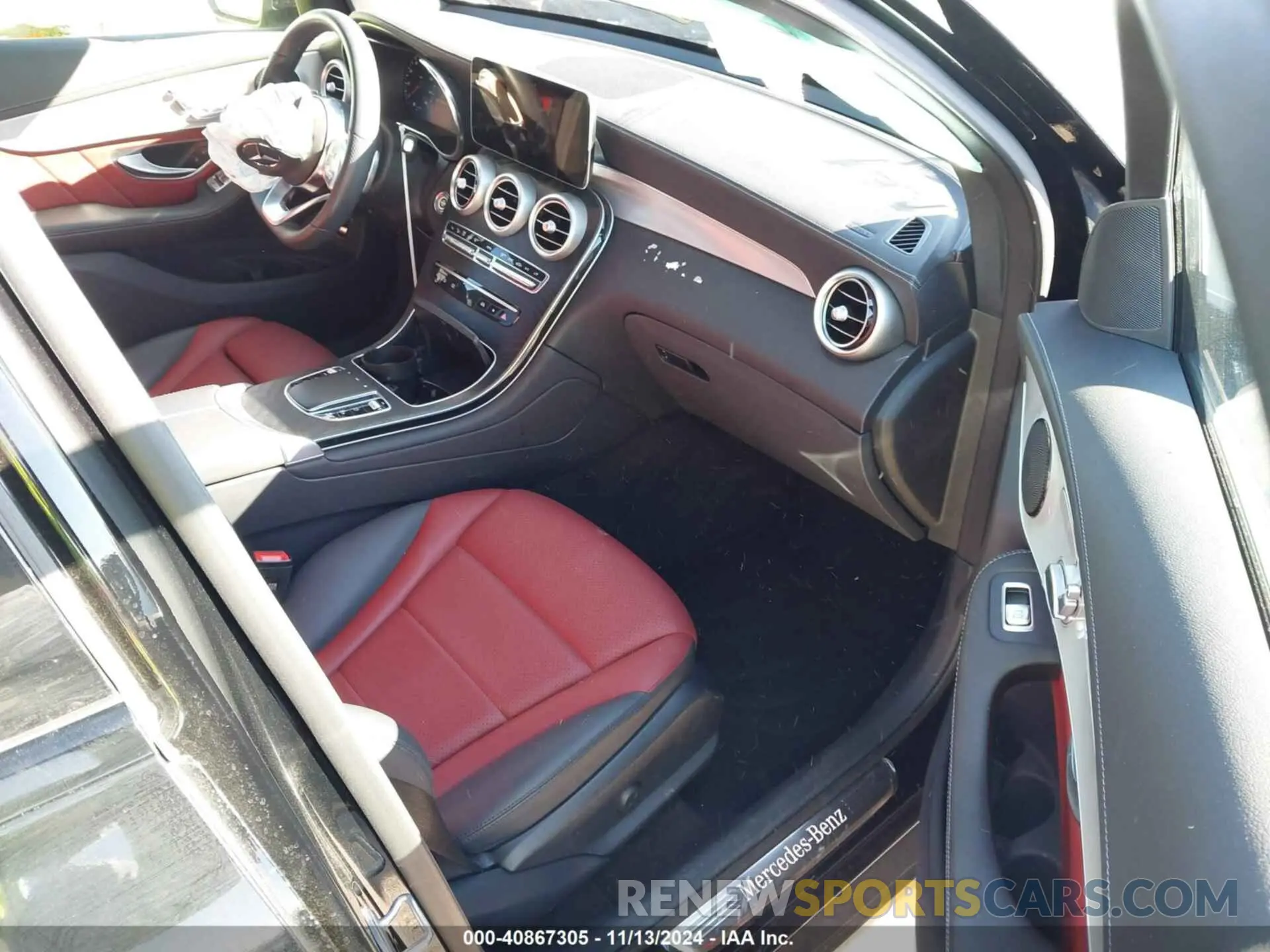 5 fotografías del automóvil dañado W1N0J8EB4PG136373 MERCEDES-BENZ GLC 300 2023