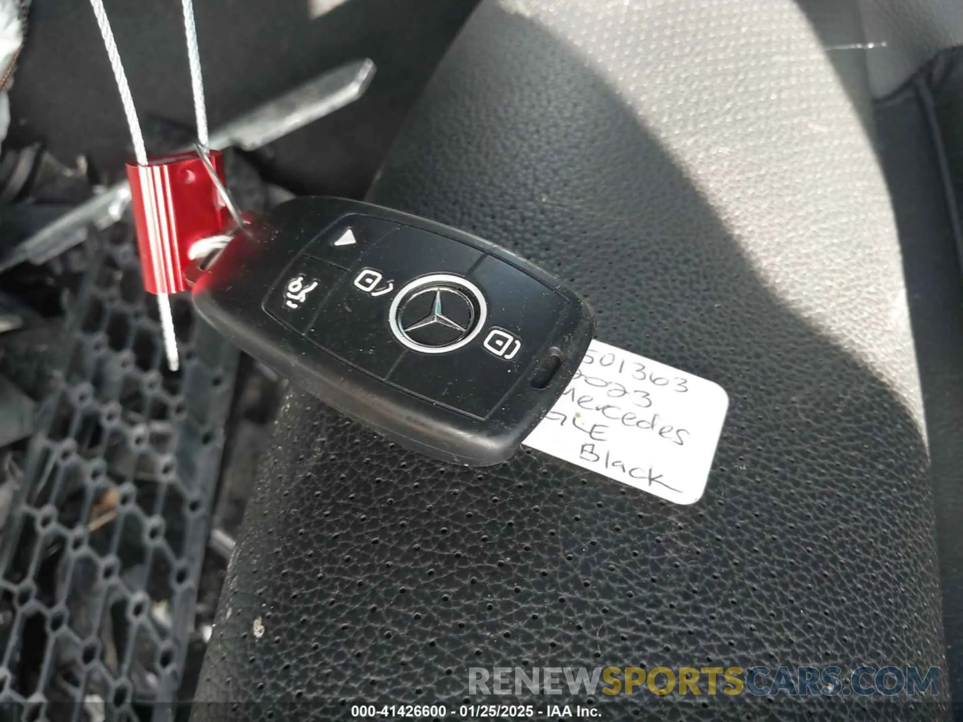 11 fotografías del automóvil dañado W1N0J8EB5PG144370 MERCEDES-BENZ GLC 300 2023