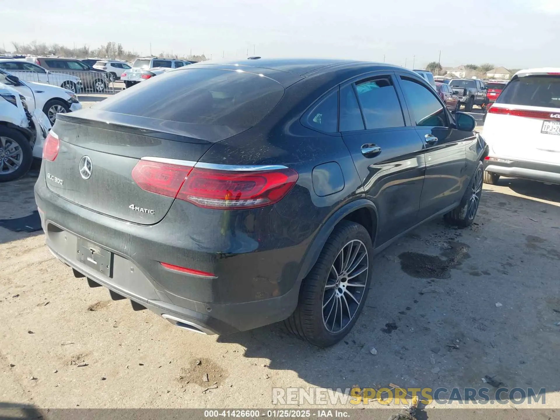 4 fotografías del automóvil dañado W1N0J8EB5PG144370 MERCEDES-BENZ GLC 300 2023