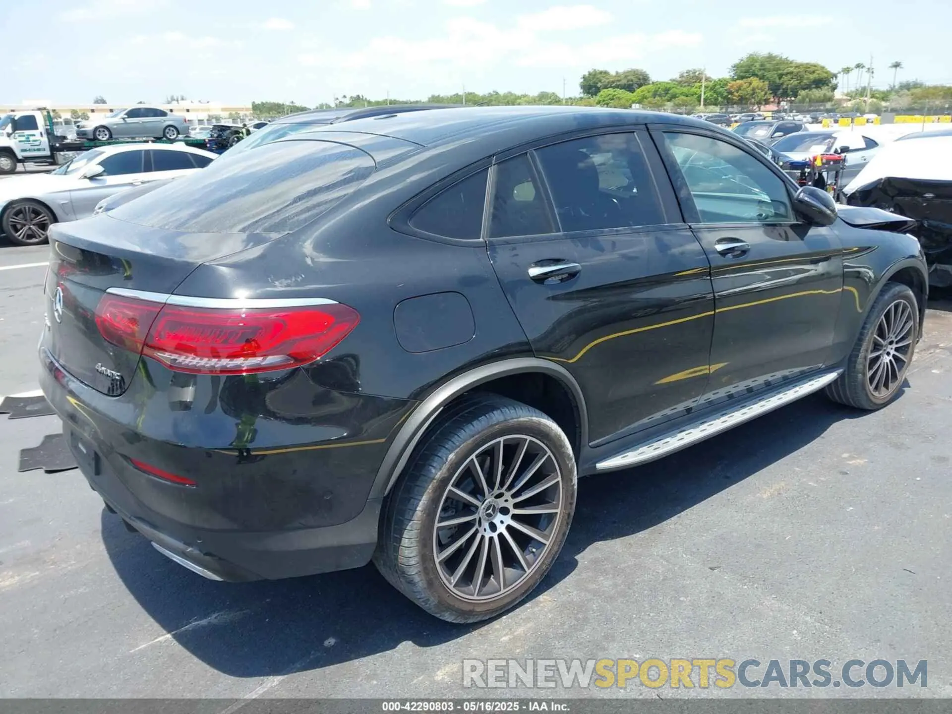 4 fotografías del automóvil dañado W1N0J8EB5PG146197 MERCEDES-BENZ GLC 300 2023