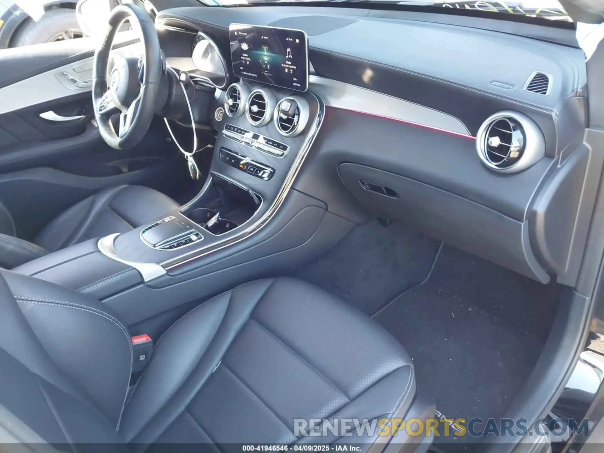 5 fotografías del automóvil dañado W1N0J8EB5PG149598 MERCEDES-BENZ GLC 300 2023