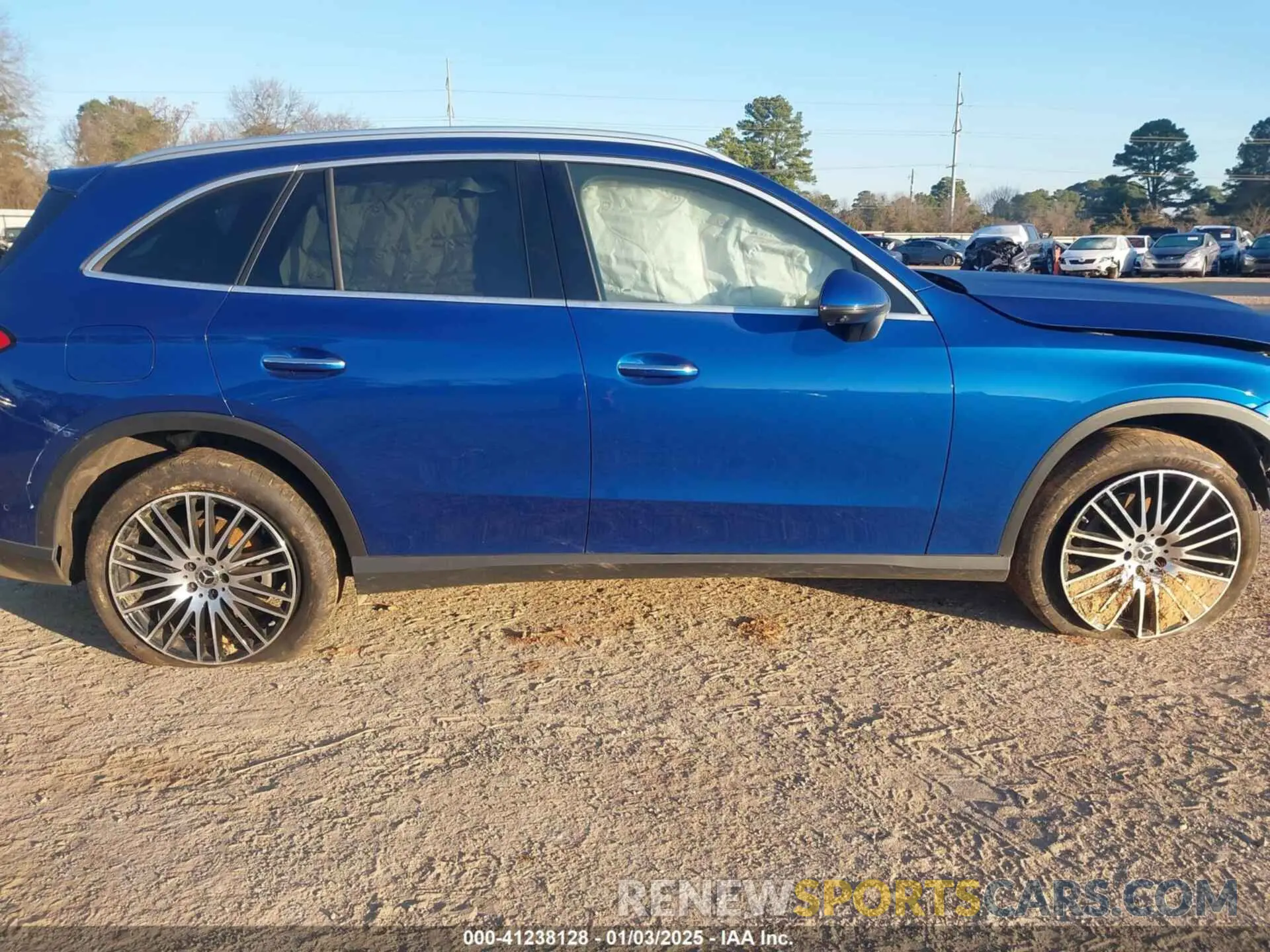 14 fotografías del automóvil dañado W1NKM4GB5PU026696 MERCEDES-BENZ GLC 300 2023