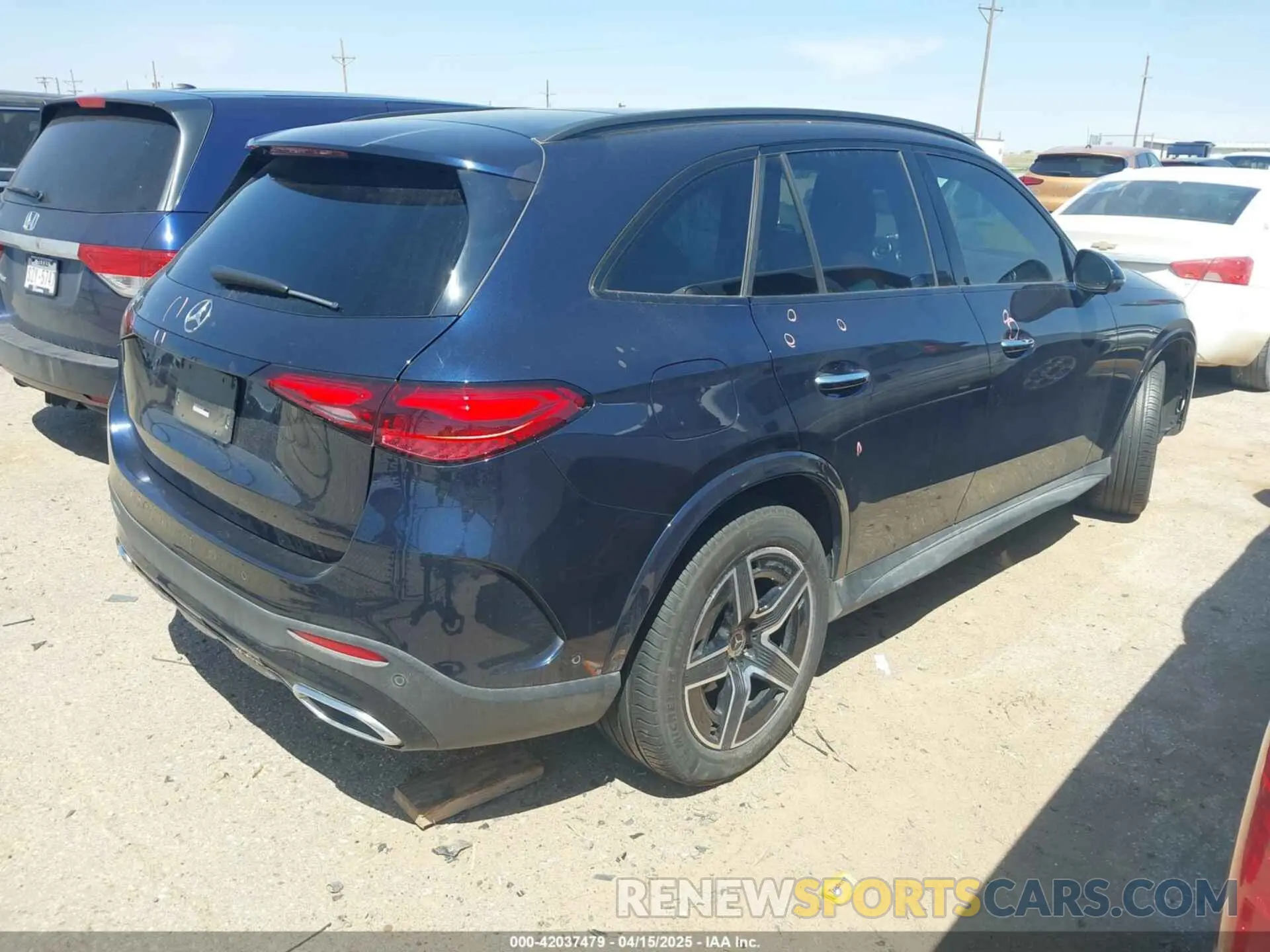 4 fotografías del automóvil dañado W1NKM4GB5PU029940 MERCEDES-BENZ GLC 300 2023