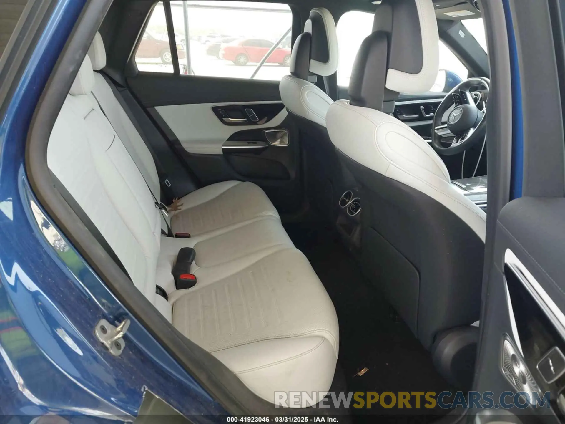 8 fotografías del automóvil dañado W1NKM4GB8PF053377 MERCEDES-BENZ GLC 300 2023