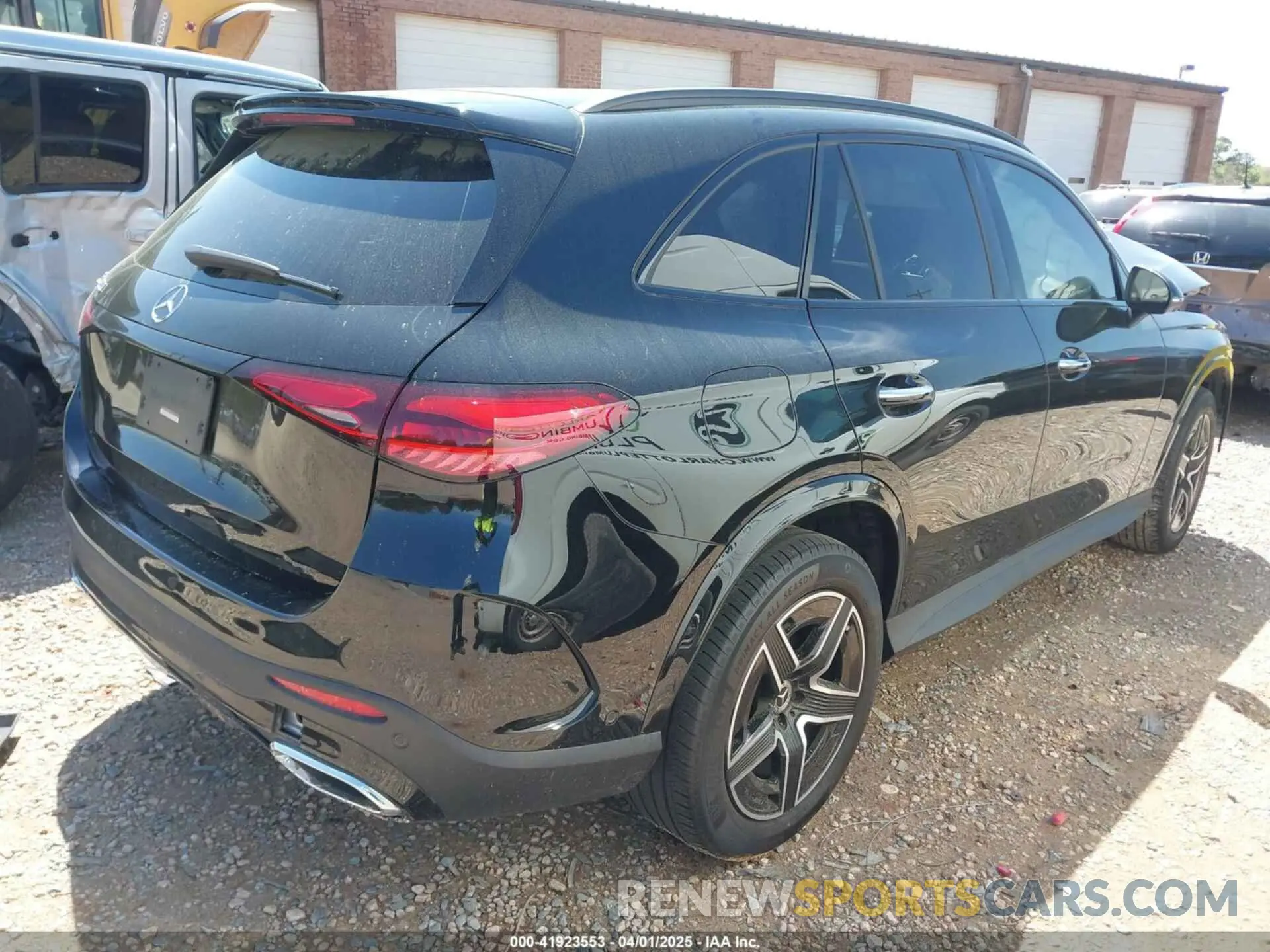 4 fotografías del automóvil dañado W1NKM4GB9PU021131 MERCEDES-BENZ GLC 300 2023
