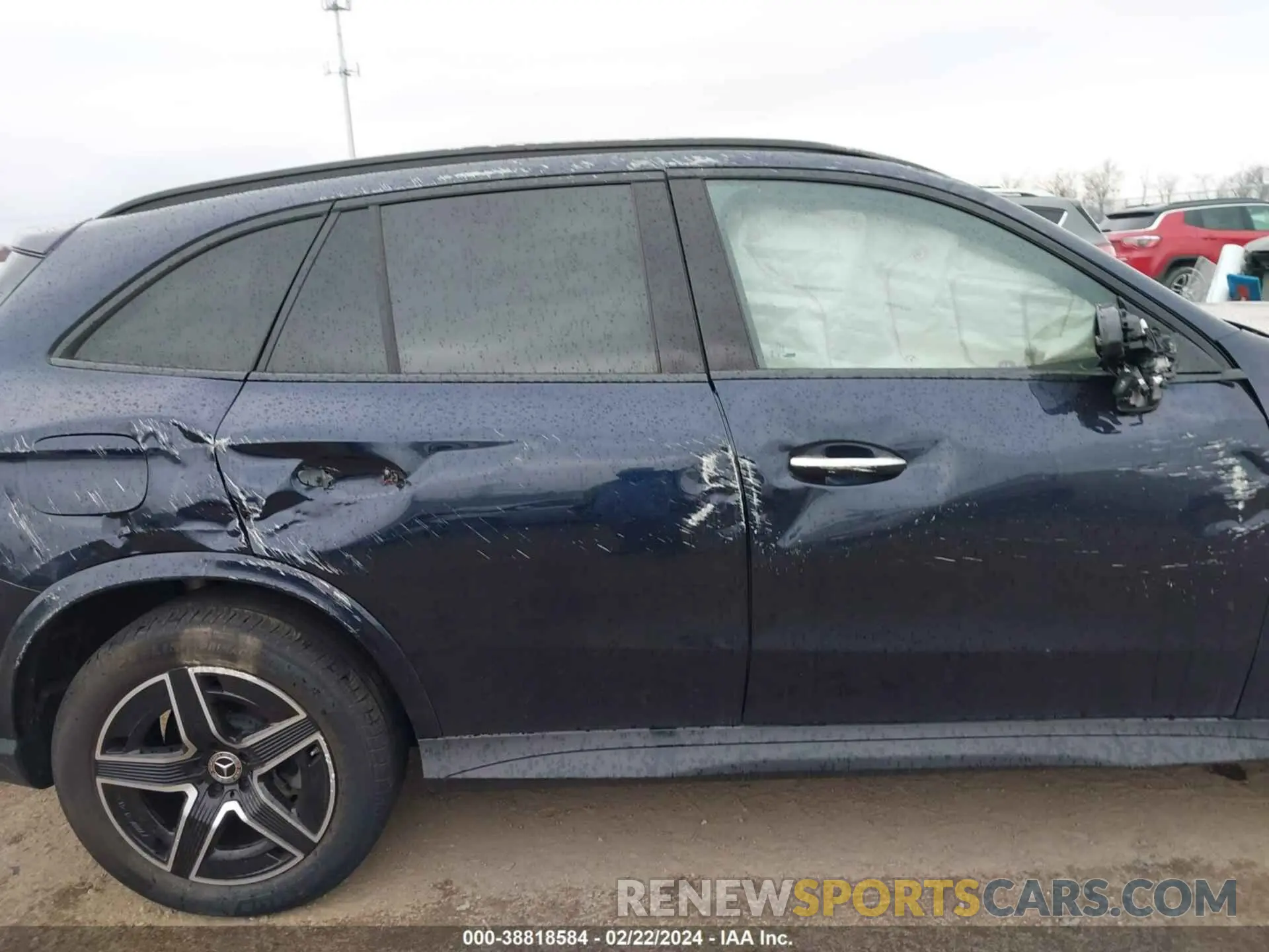 13 fotografías del automóvil dañado W1NKM4HB1PF024298 MERCEDES-BENZ GLC 300 2023