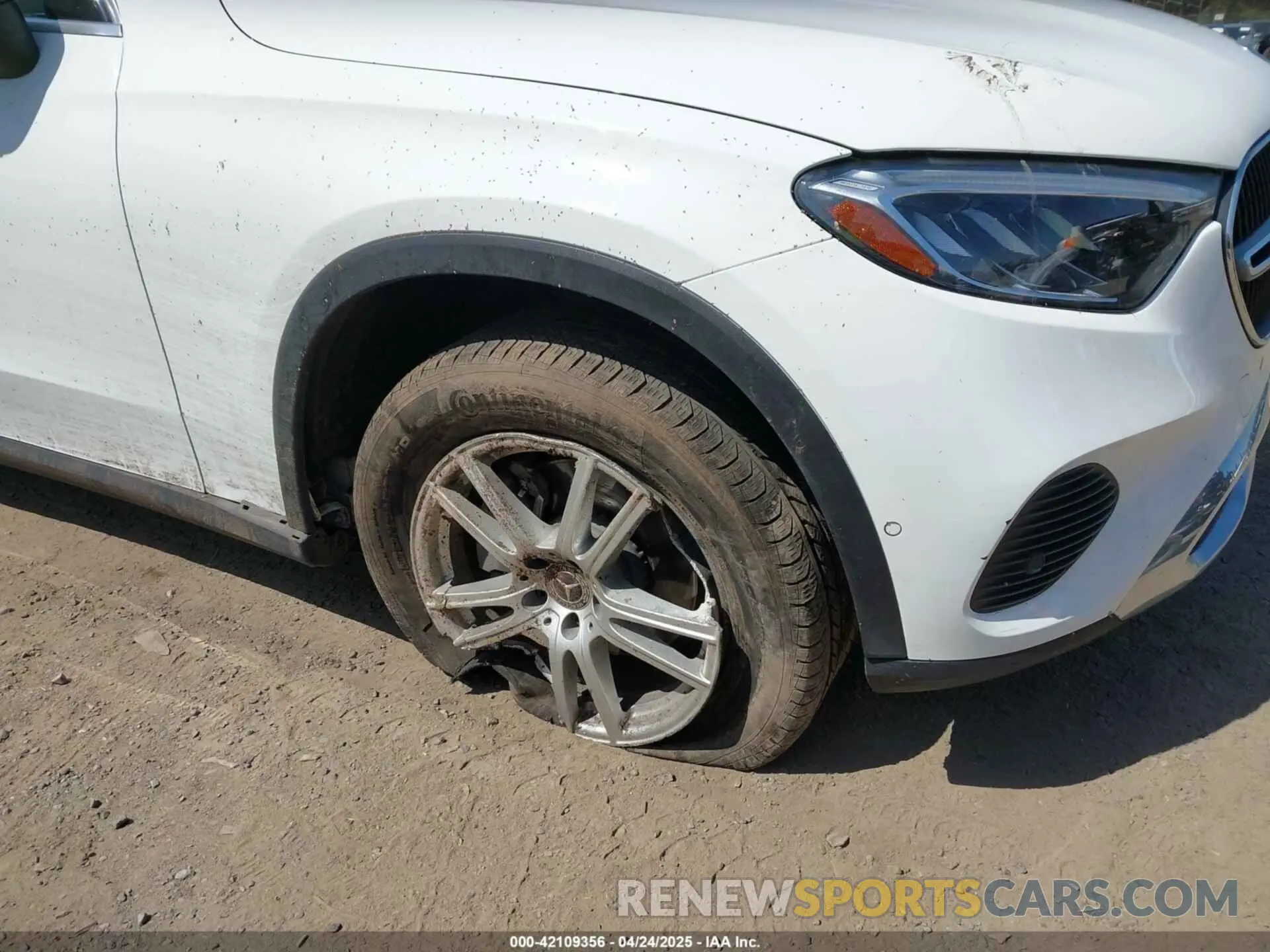 6 fotografías del automóvil dañado W1NKM4HB1PU016858 MERCEDES-BENZ GLC 300 2023